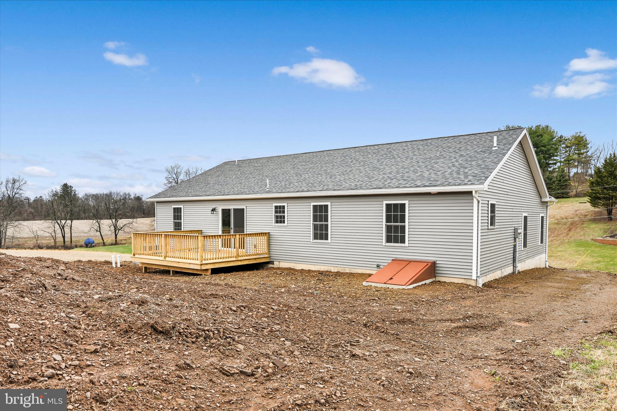 LAKE WYNONAH - Residential