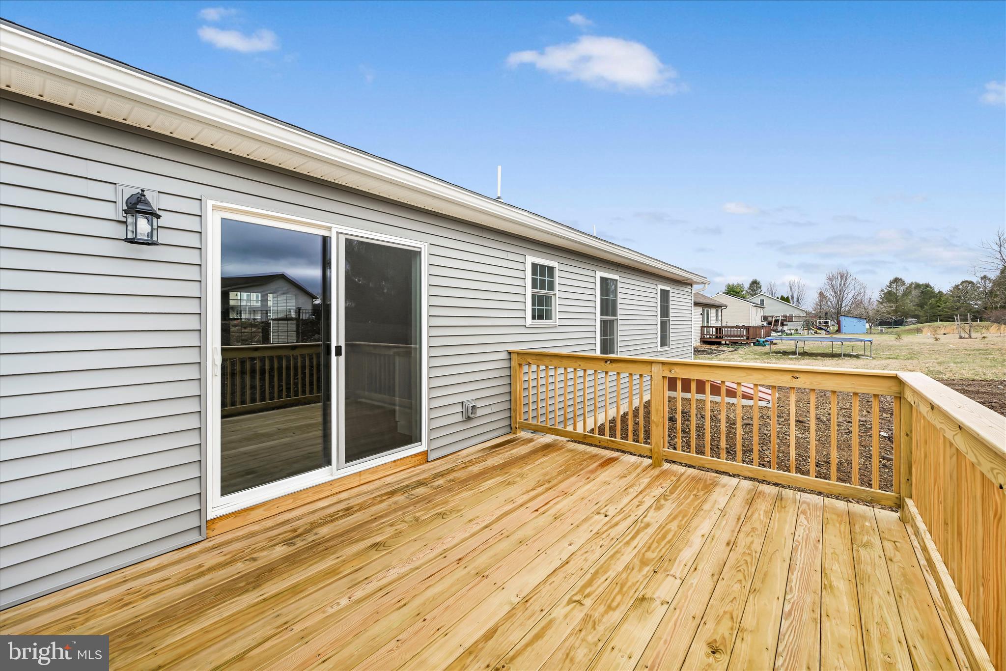 LAKE WYNONAH - Residential