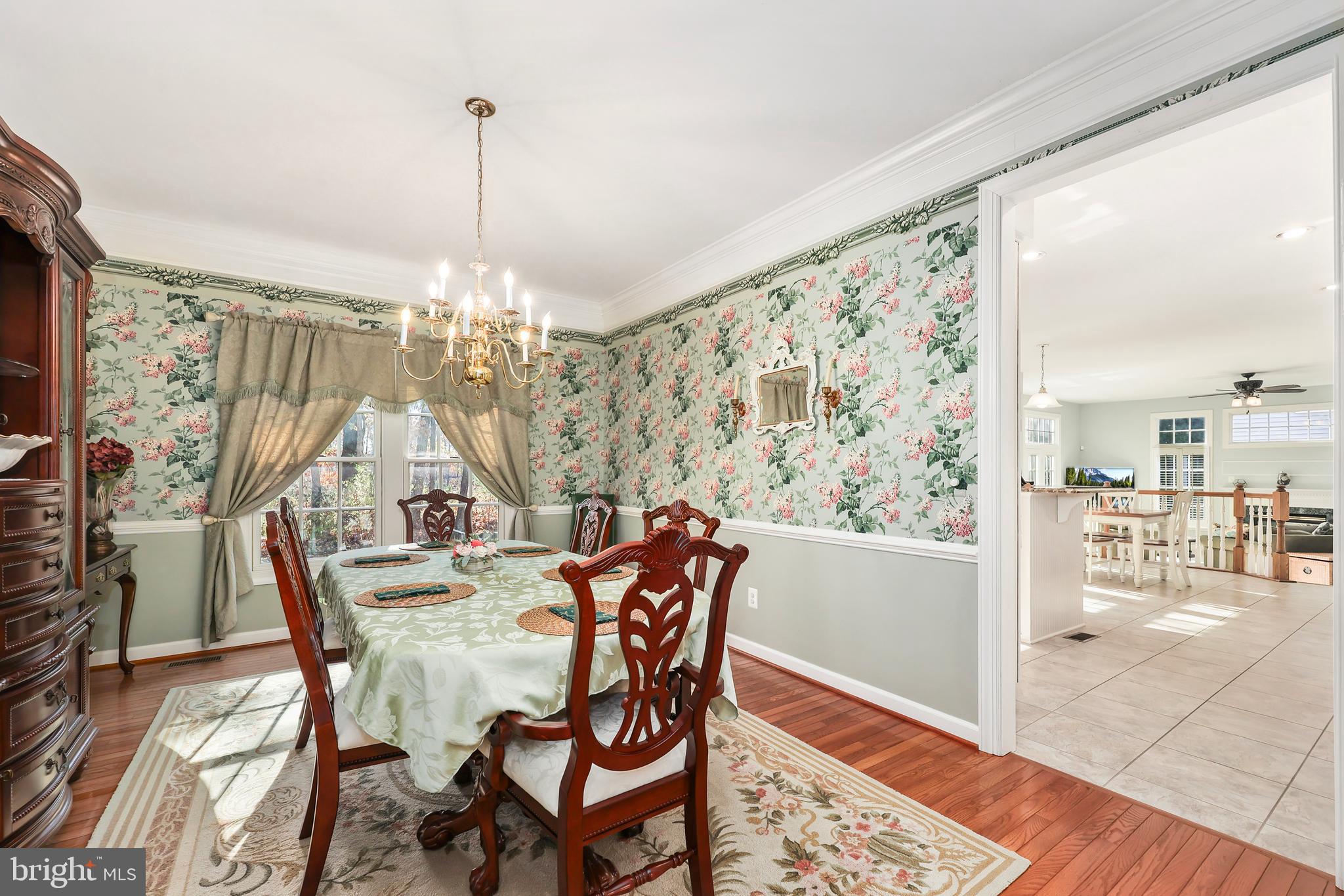 VIRGINIA OAKS - Residential