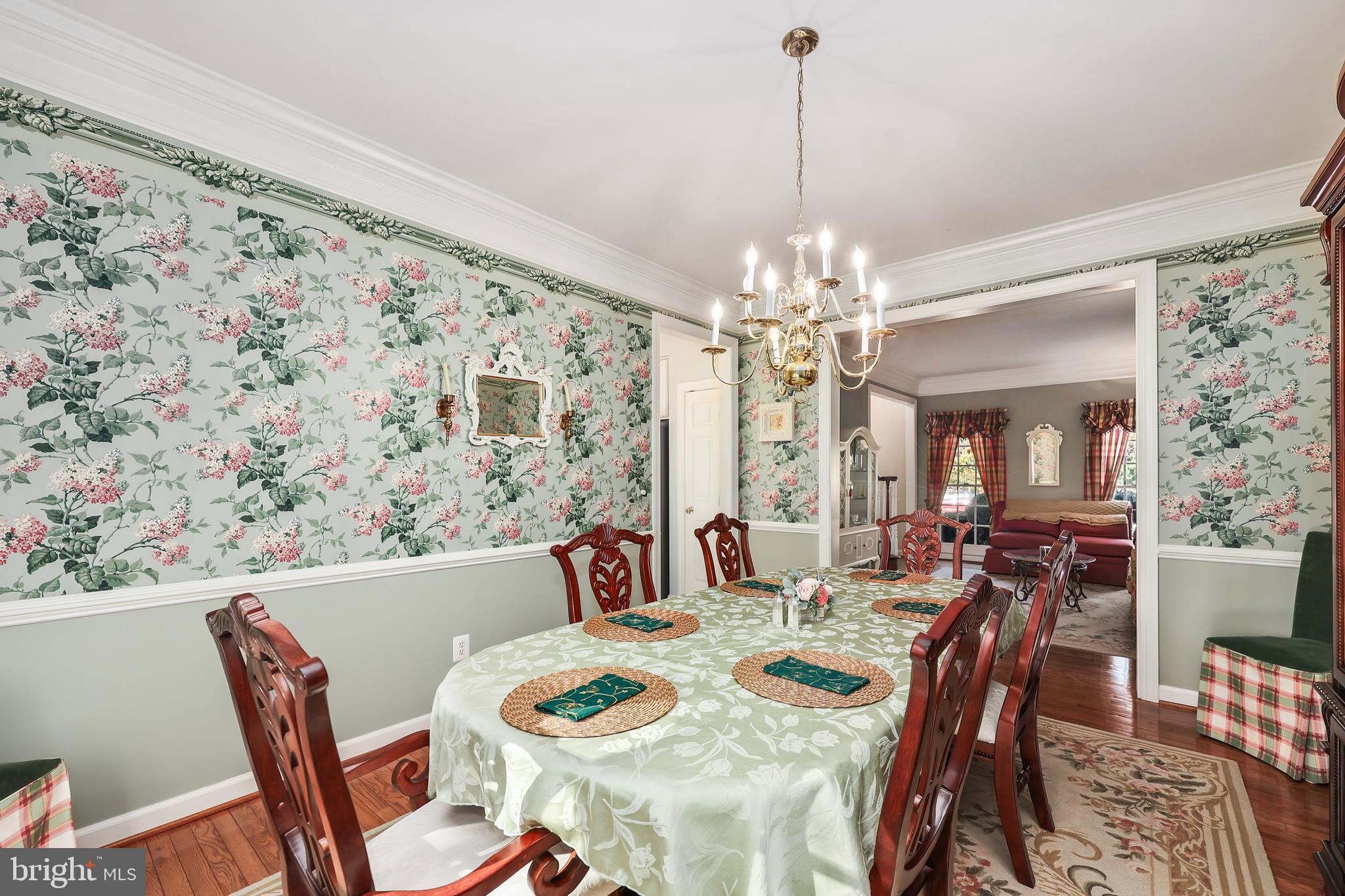 VIRGINIA OAKS - Residential