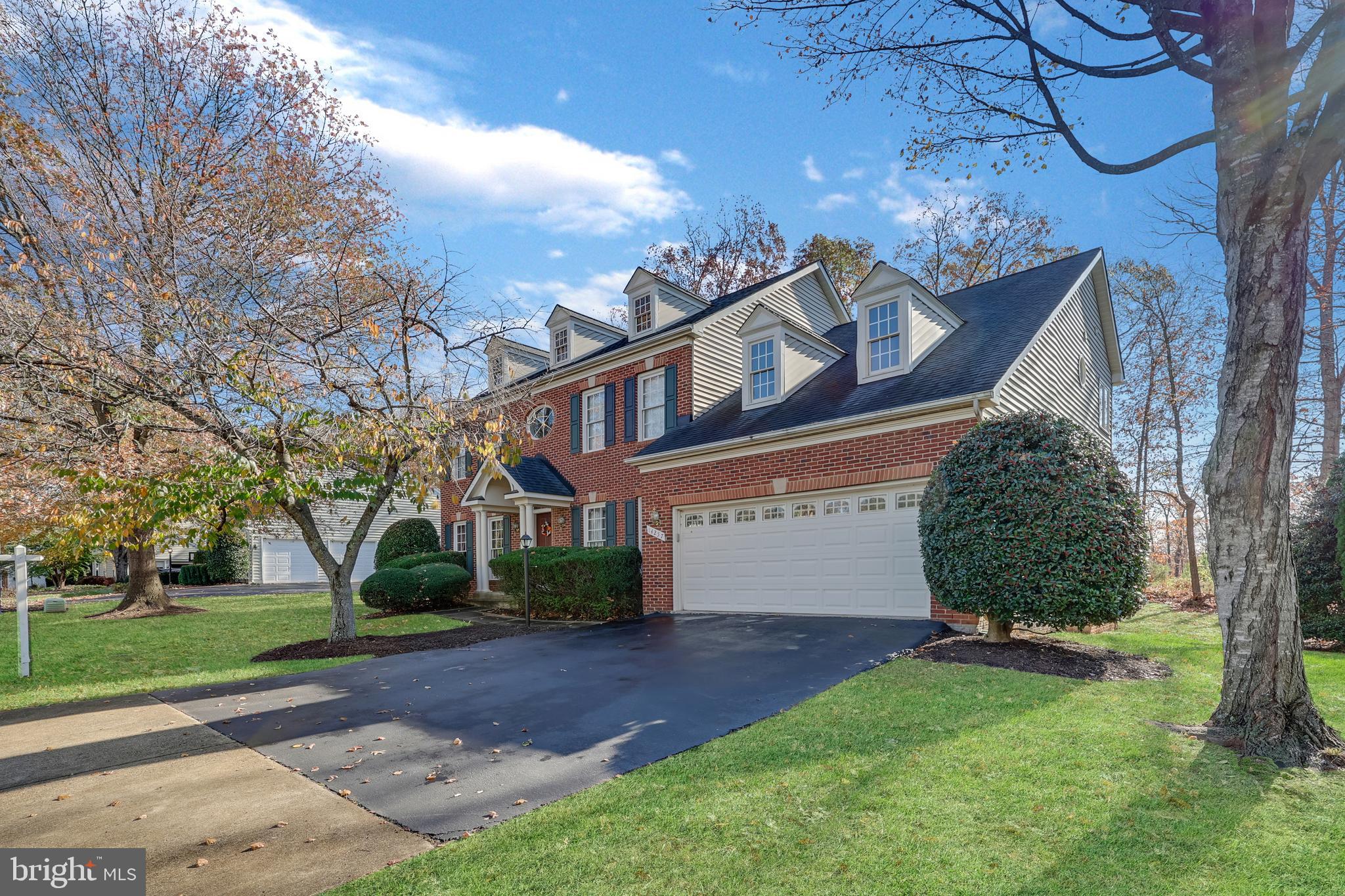 VIRGINIA OAKS - Residential