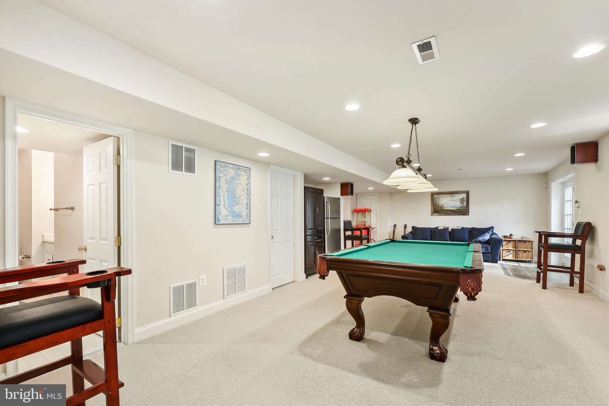 VIRGINIA OAKS - Residential