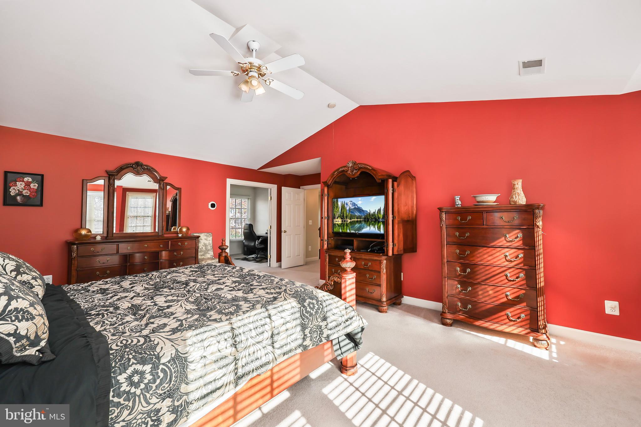 VIRGINIA OAKS - Residential