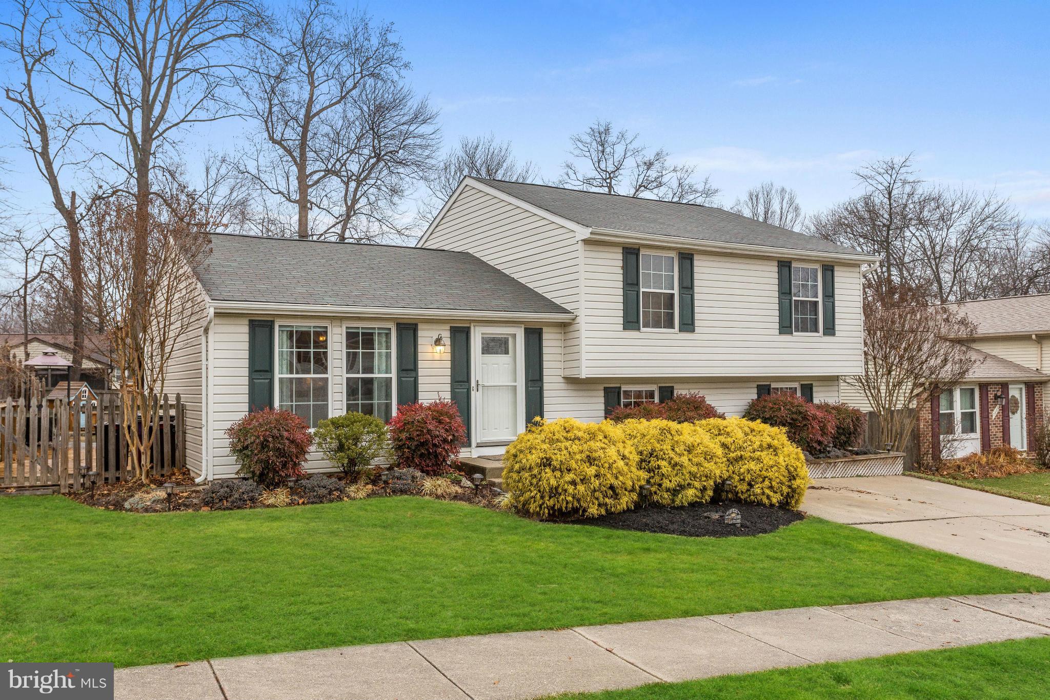 MAYFIELD MANOR - Residential