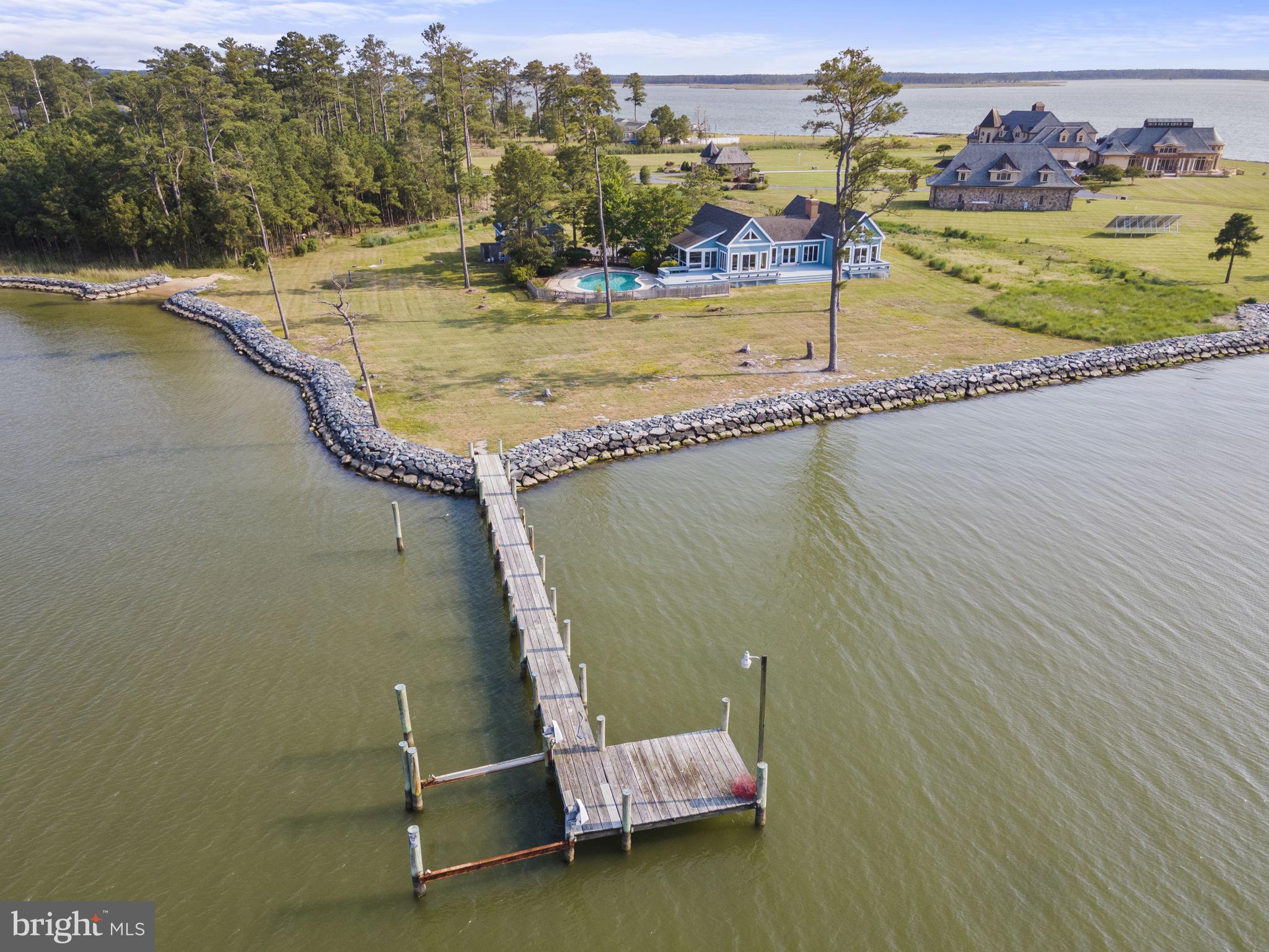 MCKEIL POINTE - Residential