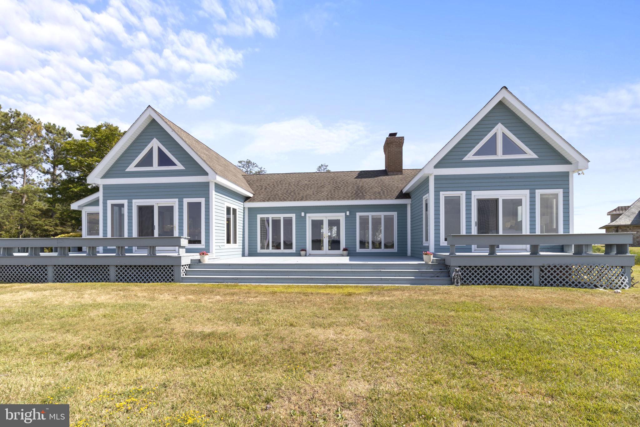 MCKEIL POINTE - Residential