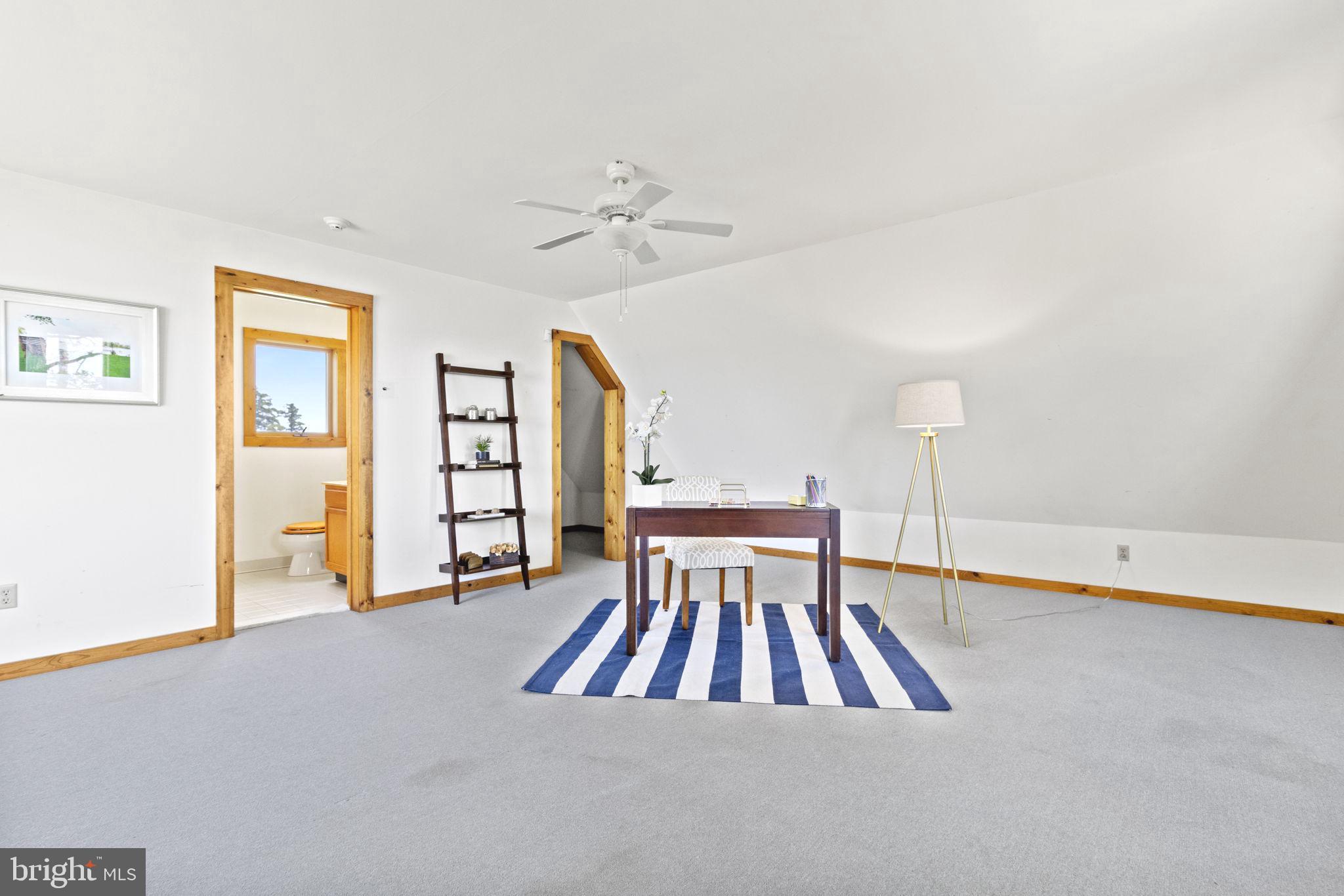 MCKEIL POINTE - Residential