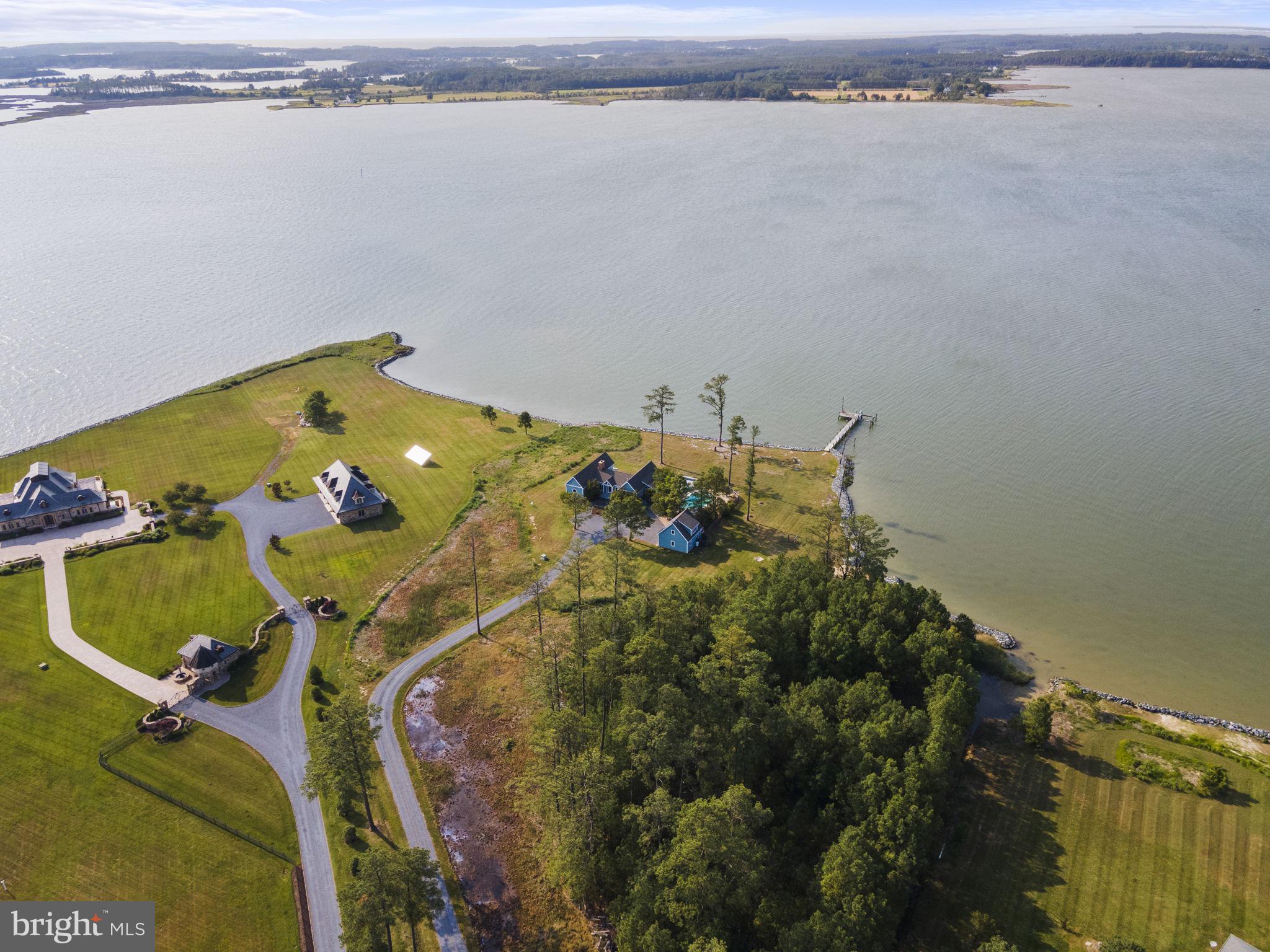 MCKEIL POINTE - Residential