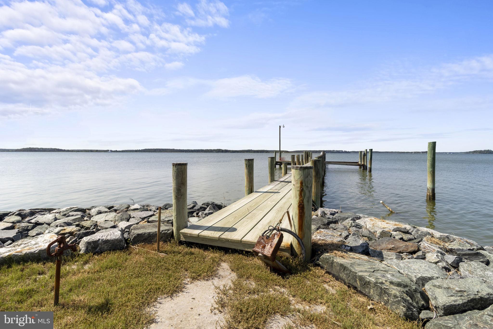 MCKEIL POINTE - Residential