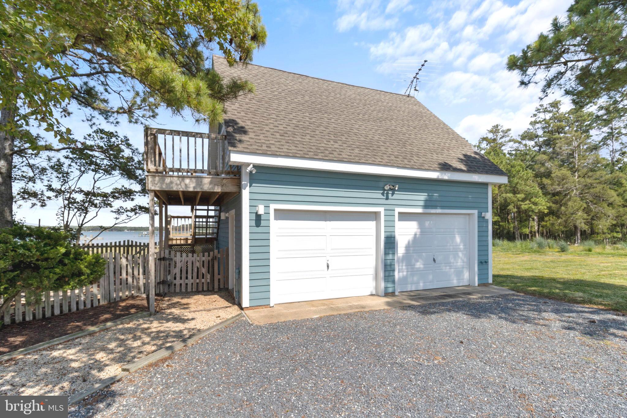 MCKEIL POINTE - Residential