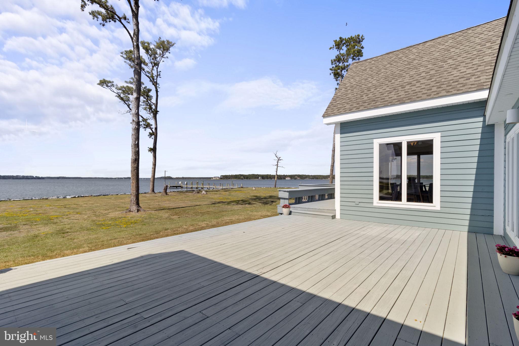 MCKEIL POINTE - Residential