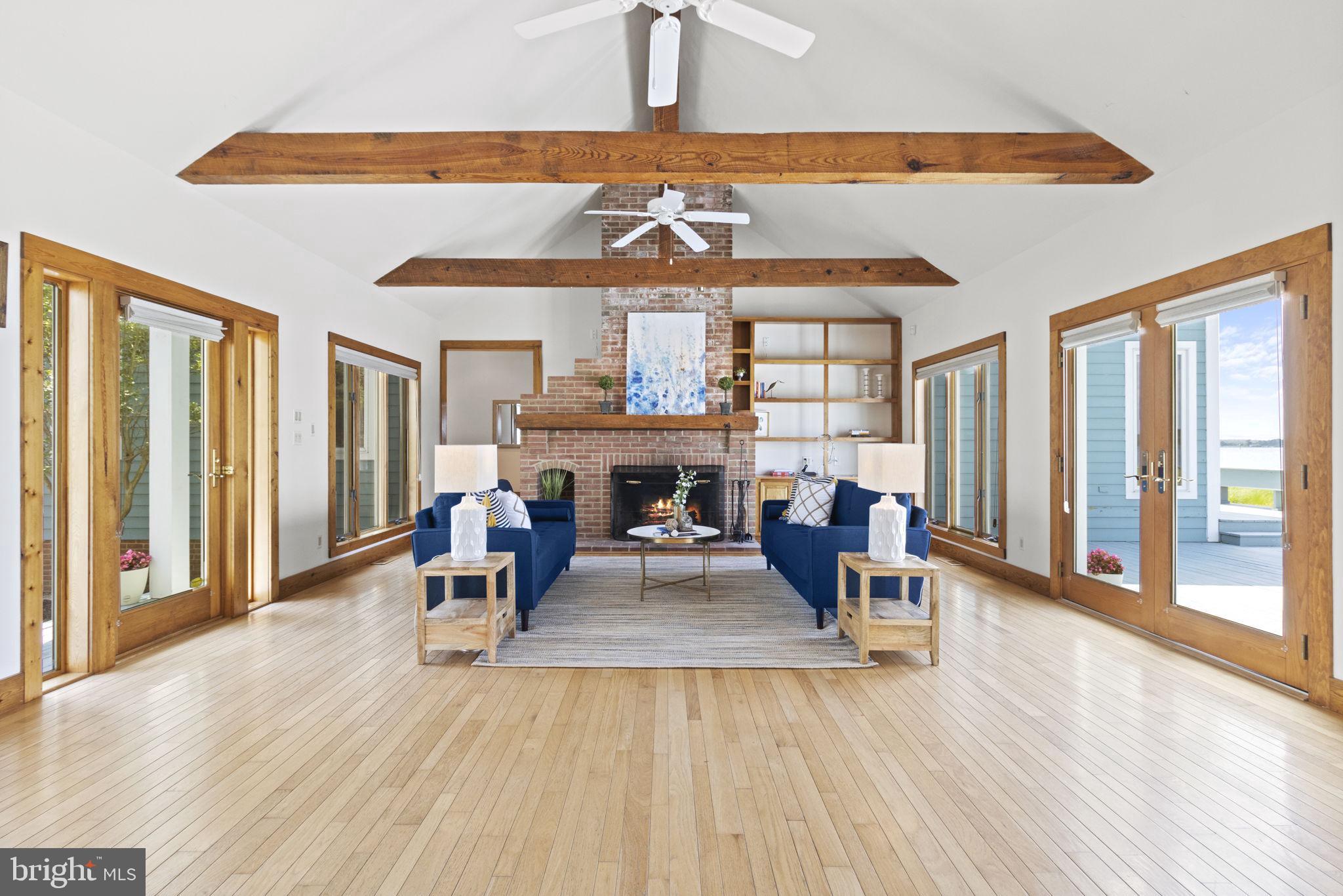 MCKEIL POINTE - Residential