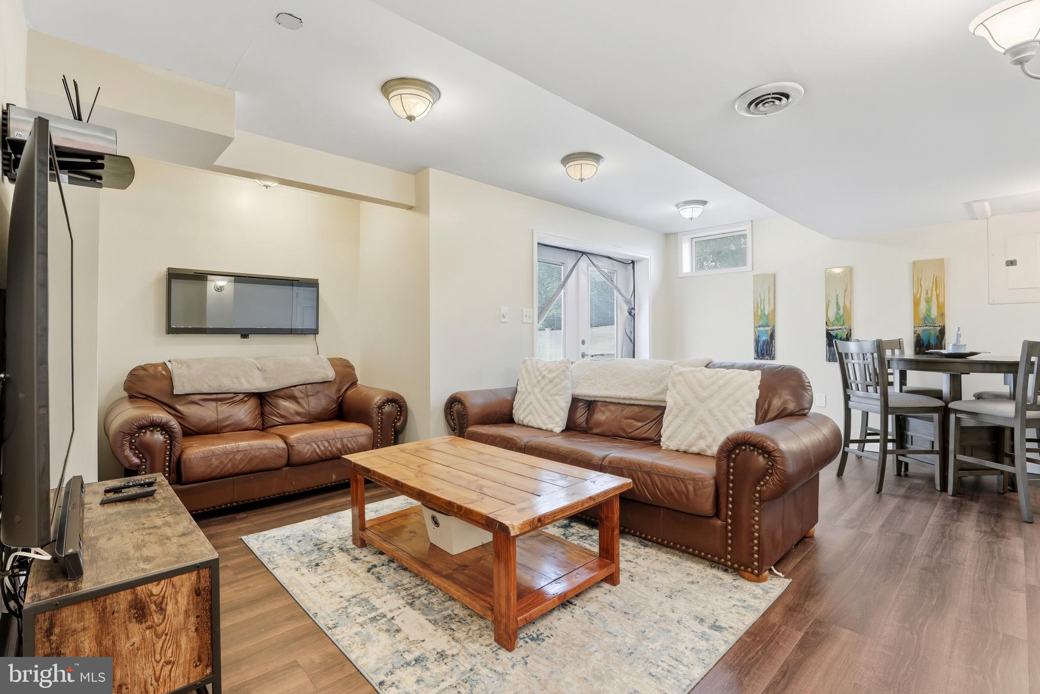 FURNACE HILLS - Residential