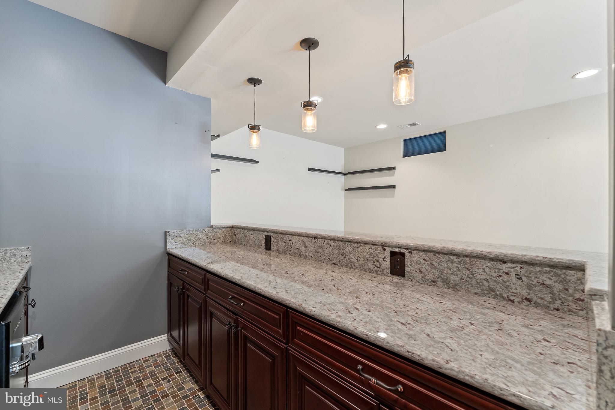 PORT POTOMAC - Residential