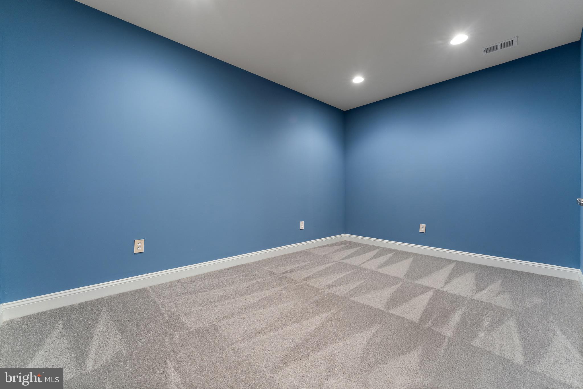 PORT POTOMAC - Residential