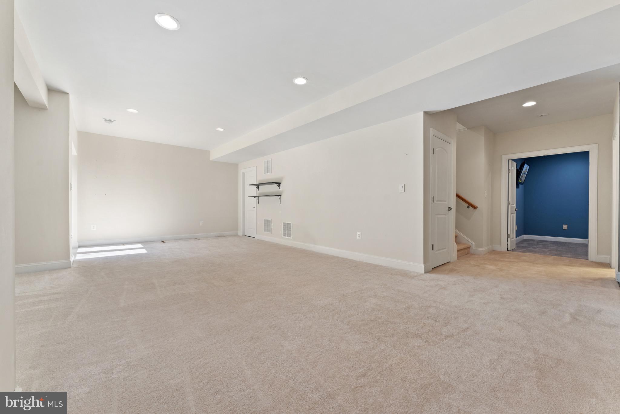 PORT POTOMAC - Residential