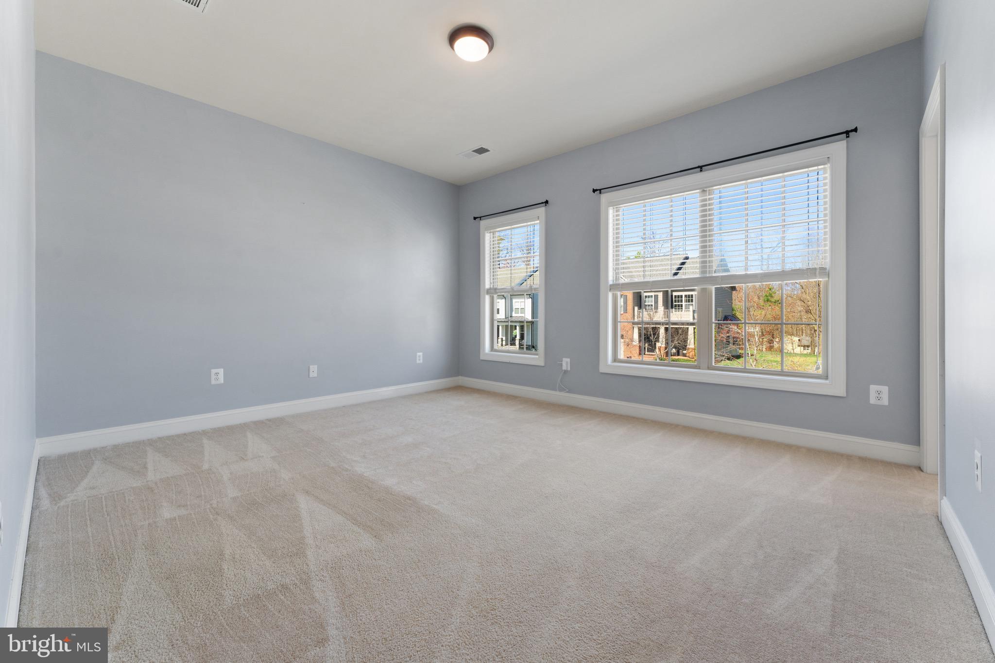 PORT POTOMAC - Residential