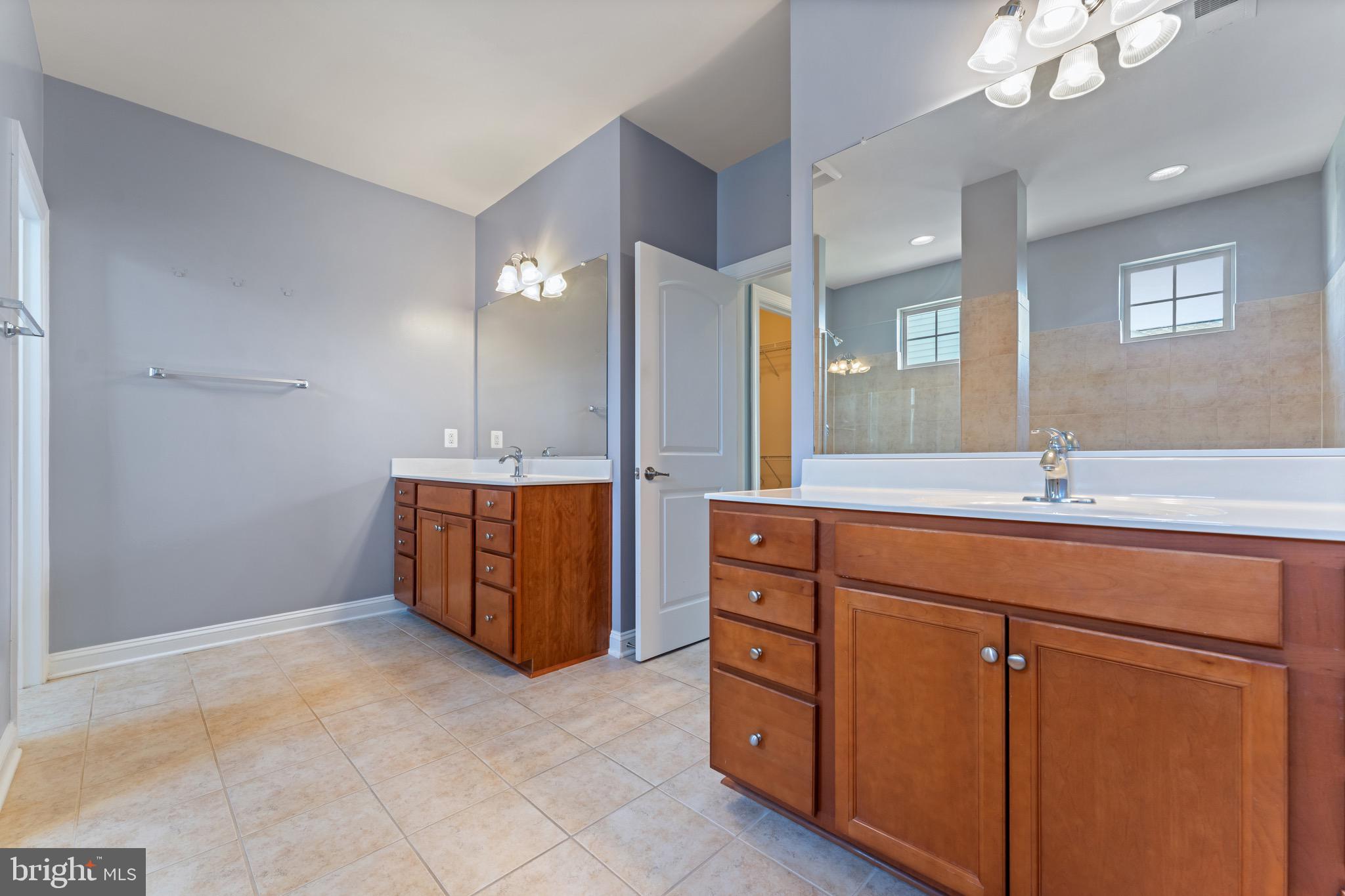 PORT POTOMAC - Residential