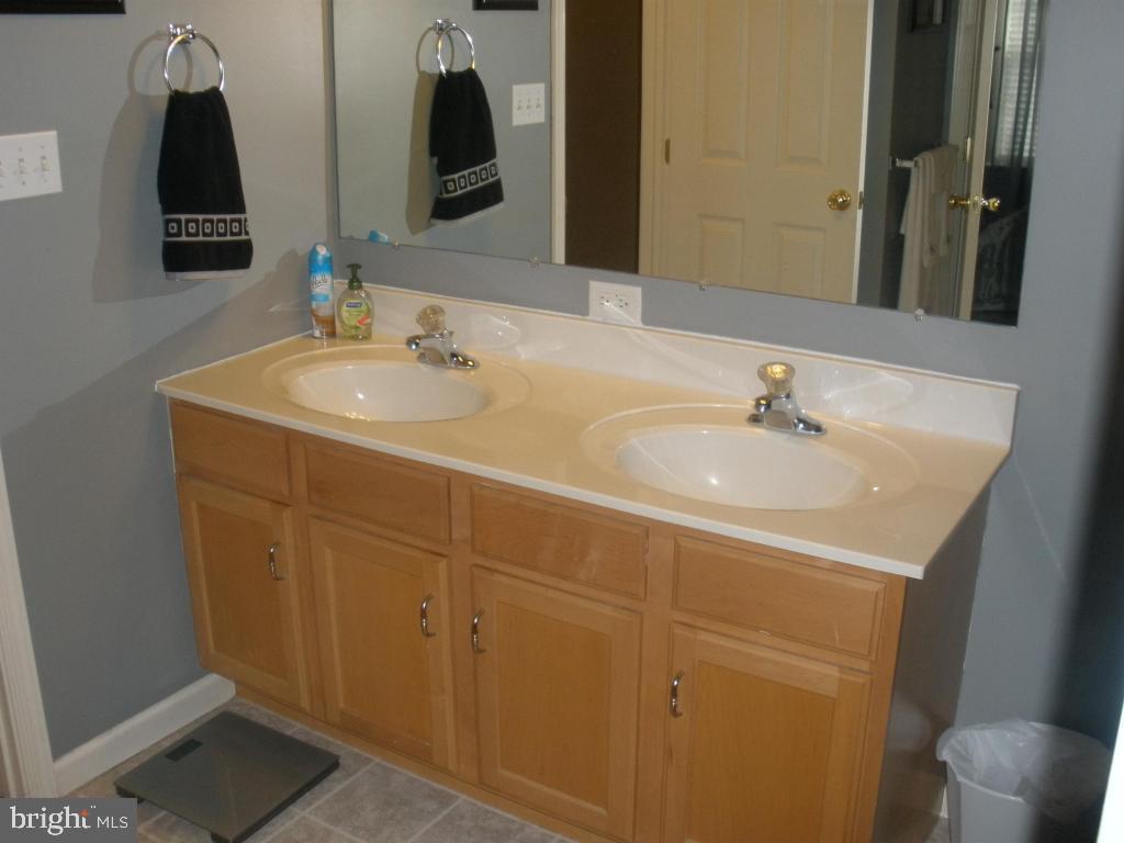 QUAIL HOLLOW - Residential