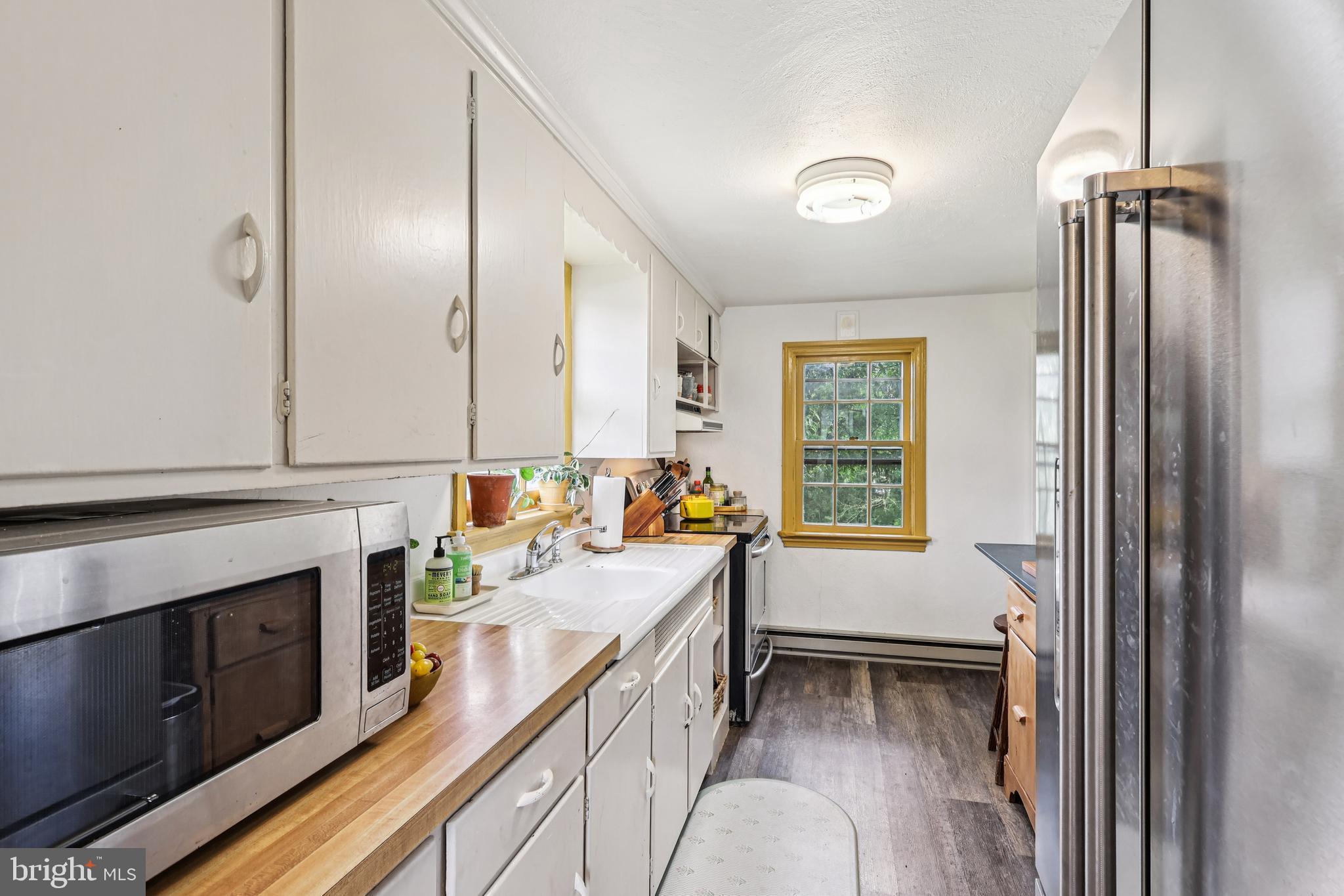 PEBBLE HILL - Residential