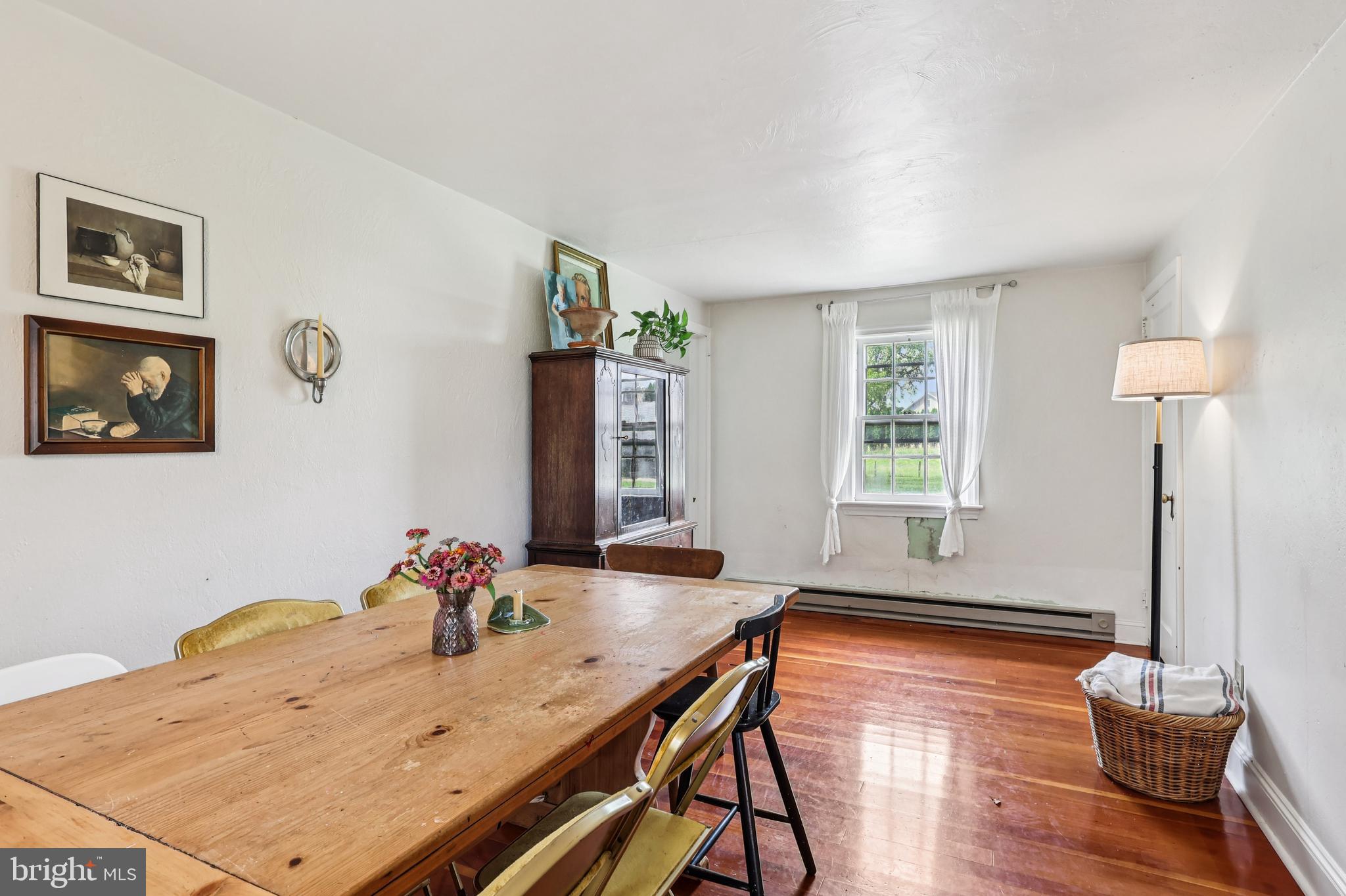 PEBBLE HILL - Residential