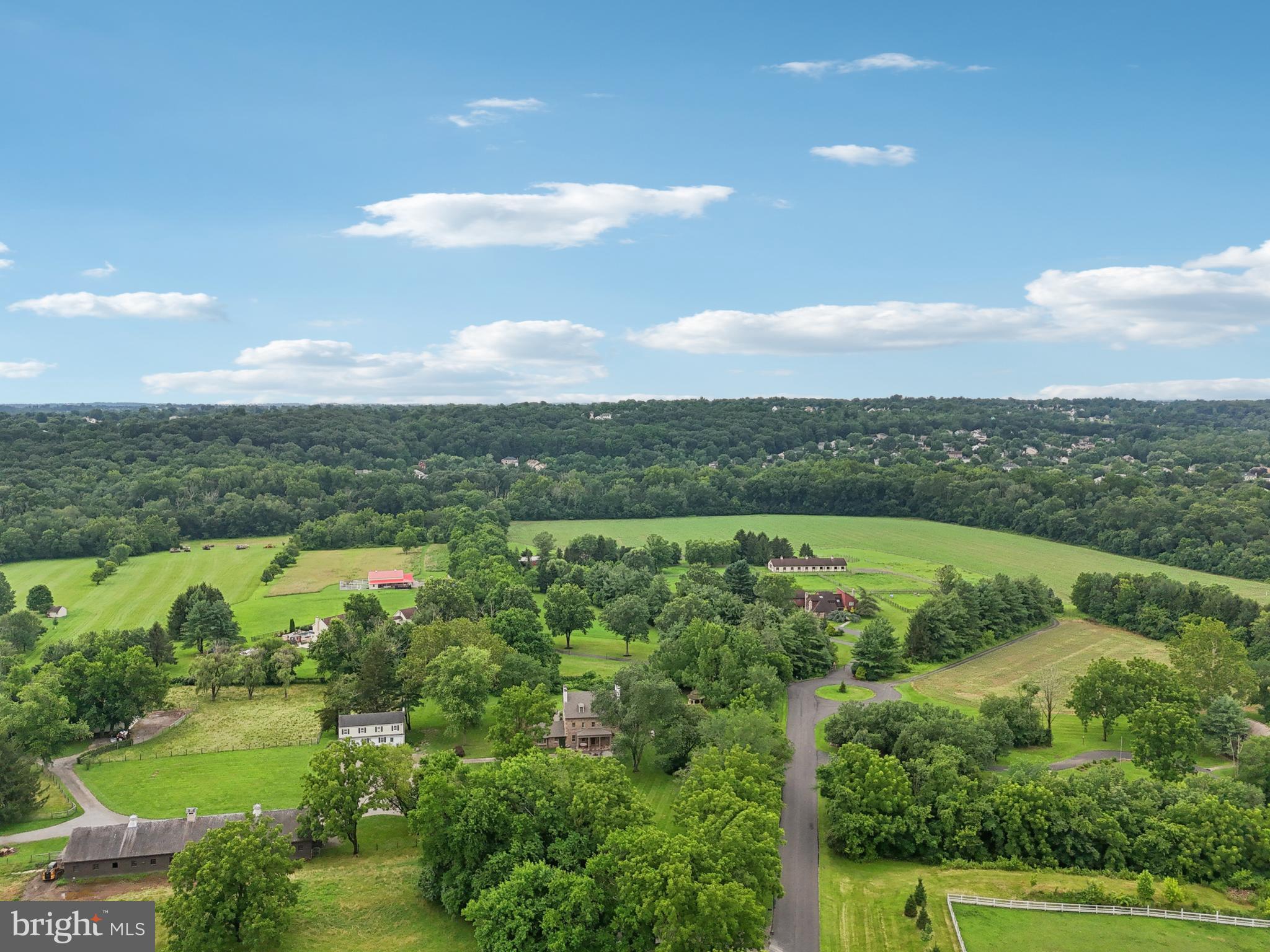 PEBBLE HILL - Residential