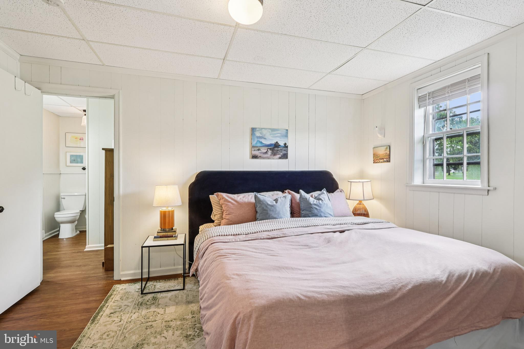 PEBBLE HILL - Residential