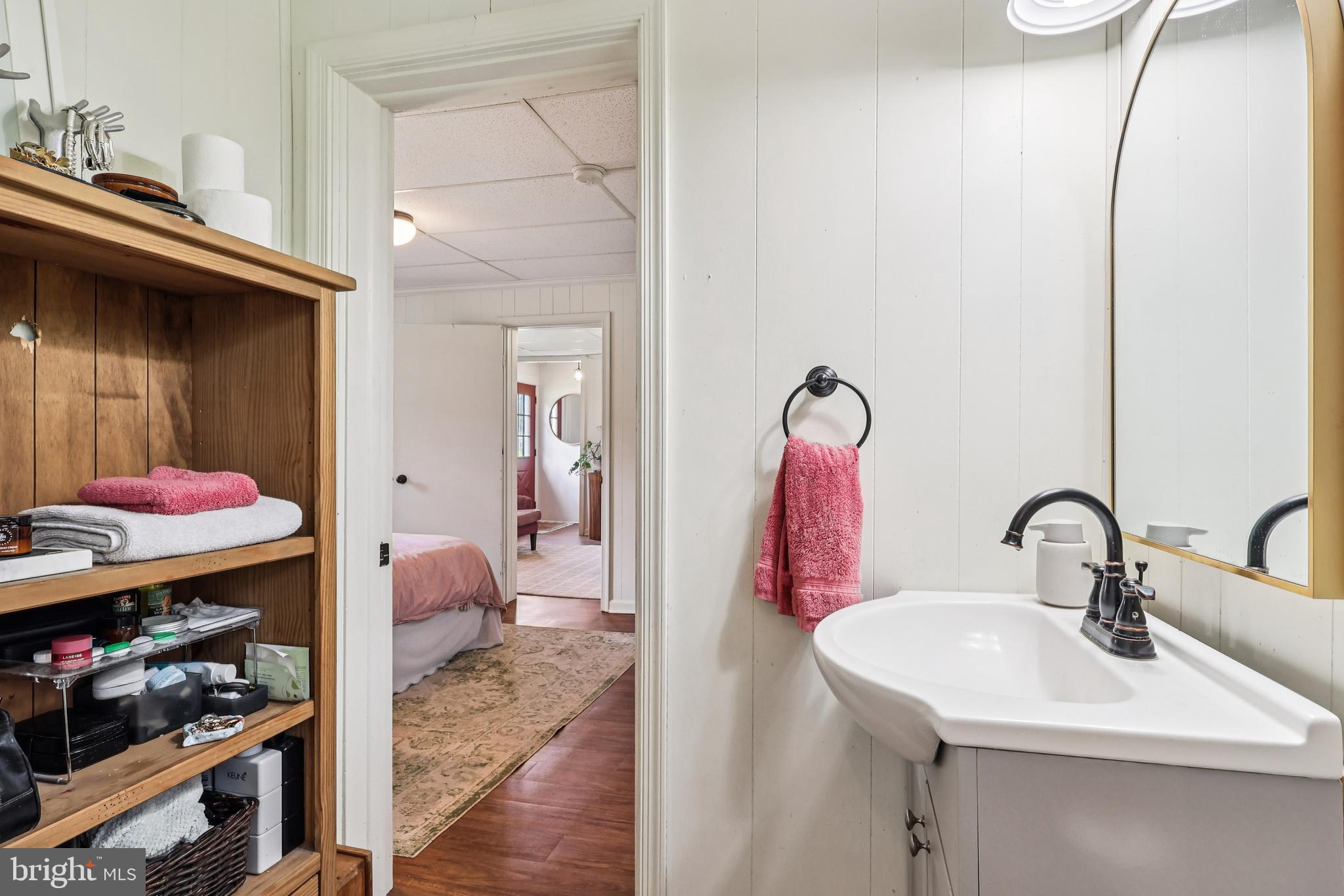 PEBBLE HILL - Residential