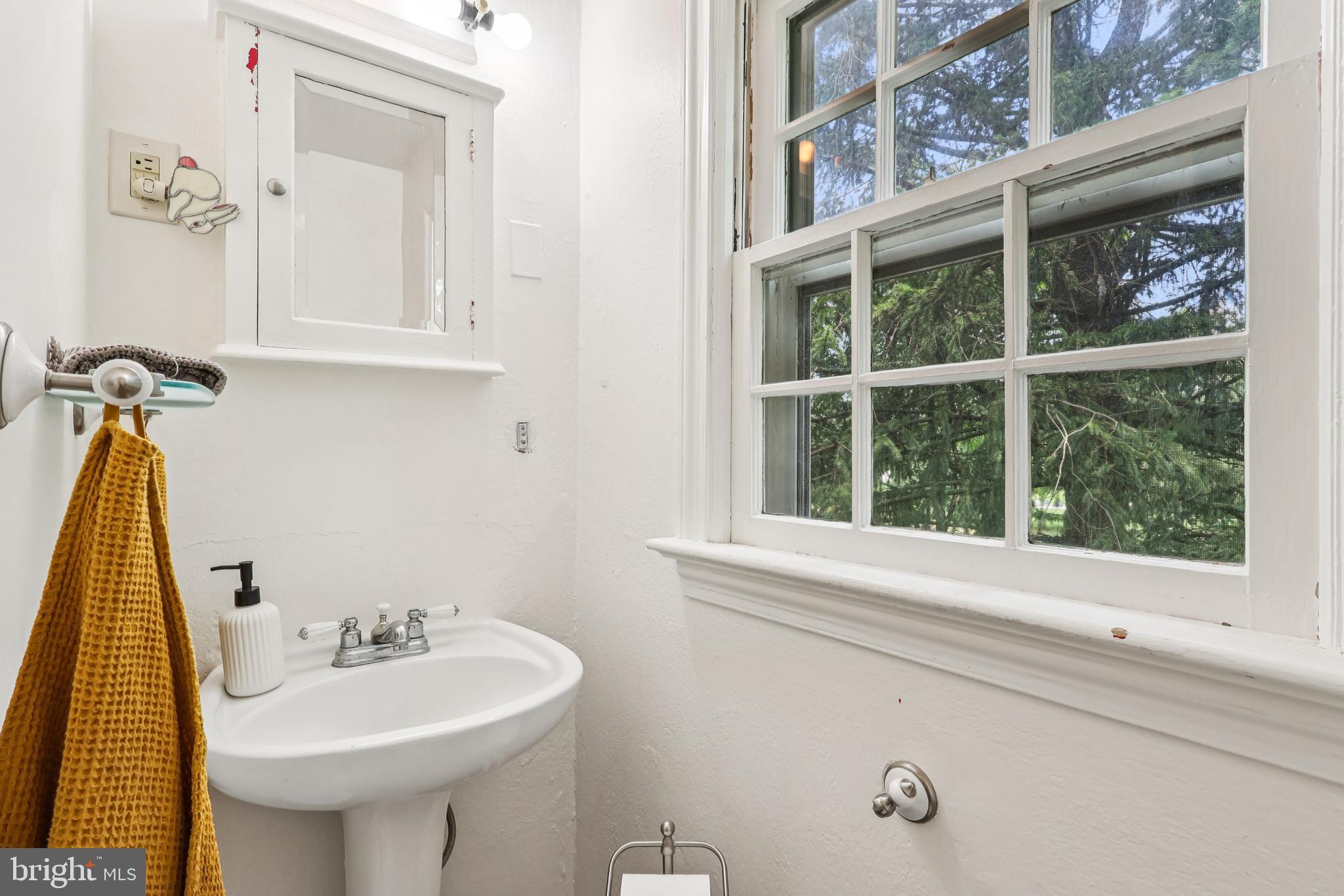 PEBBLE HILL - Residential