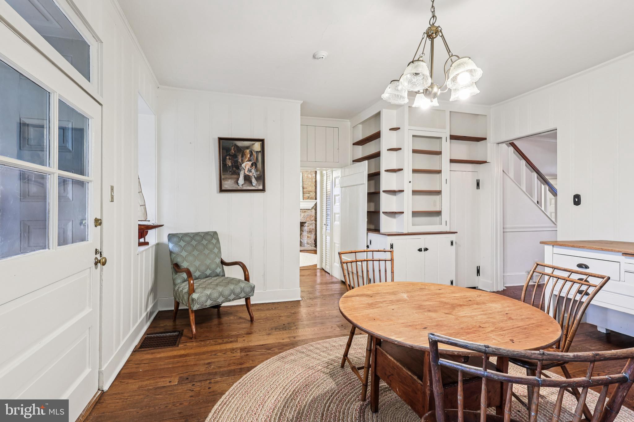 PEBBLE HILL - Residential