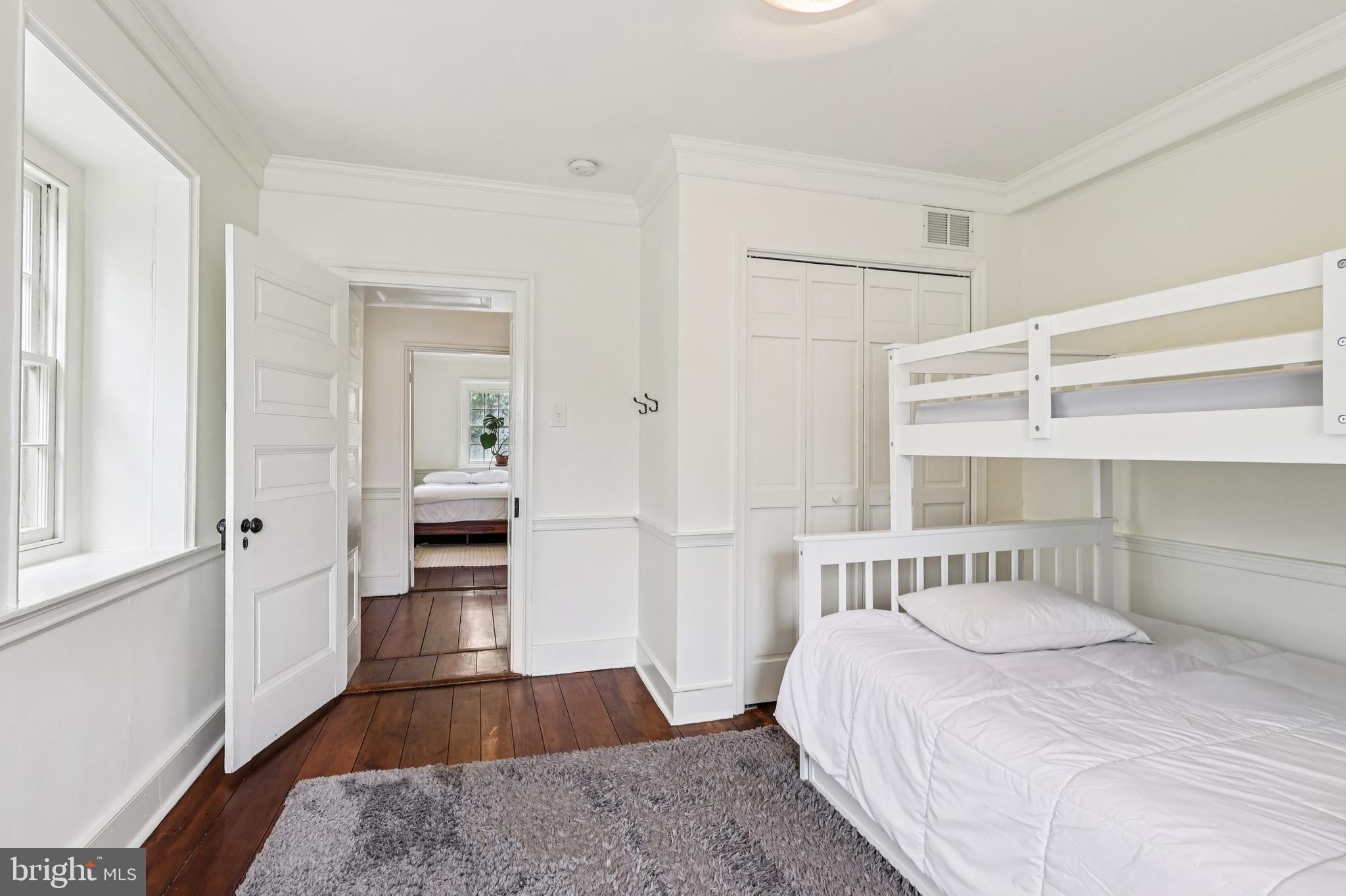 PEBBLE HILL - Residential