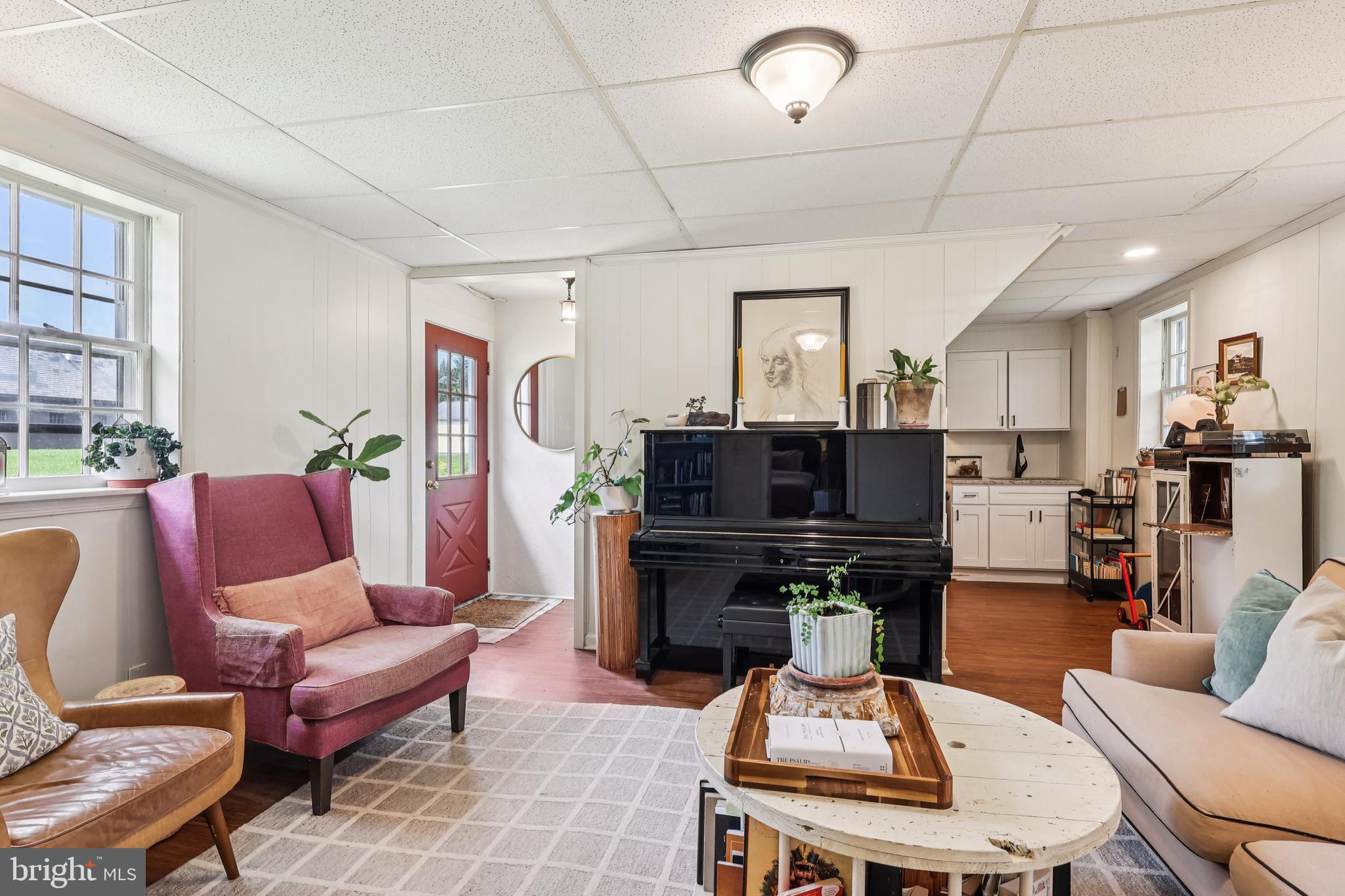 PEBBLE HILL - Residential