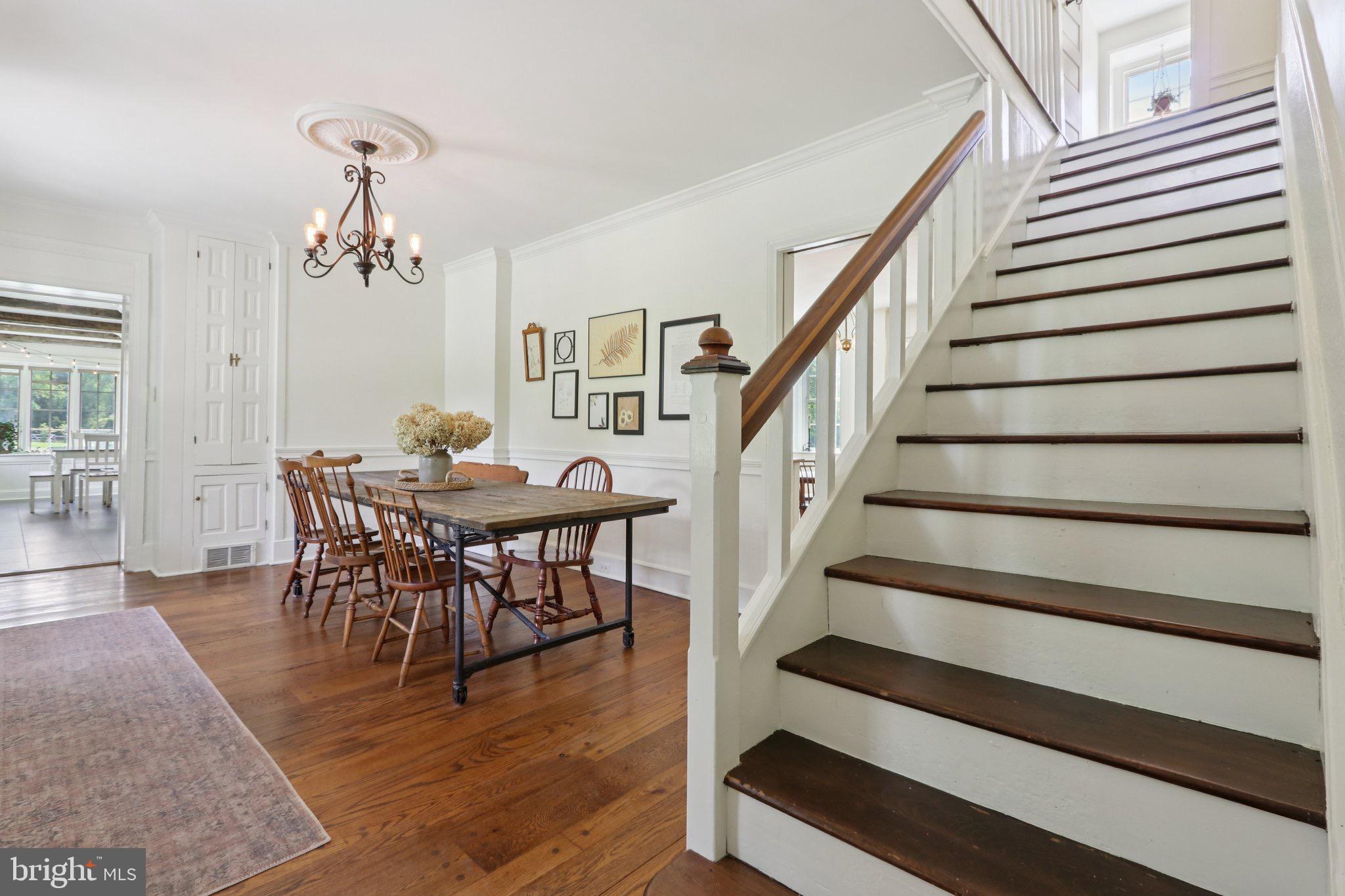 PEBBLE HILL - Residential