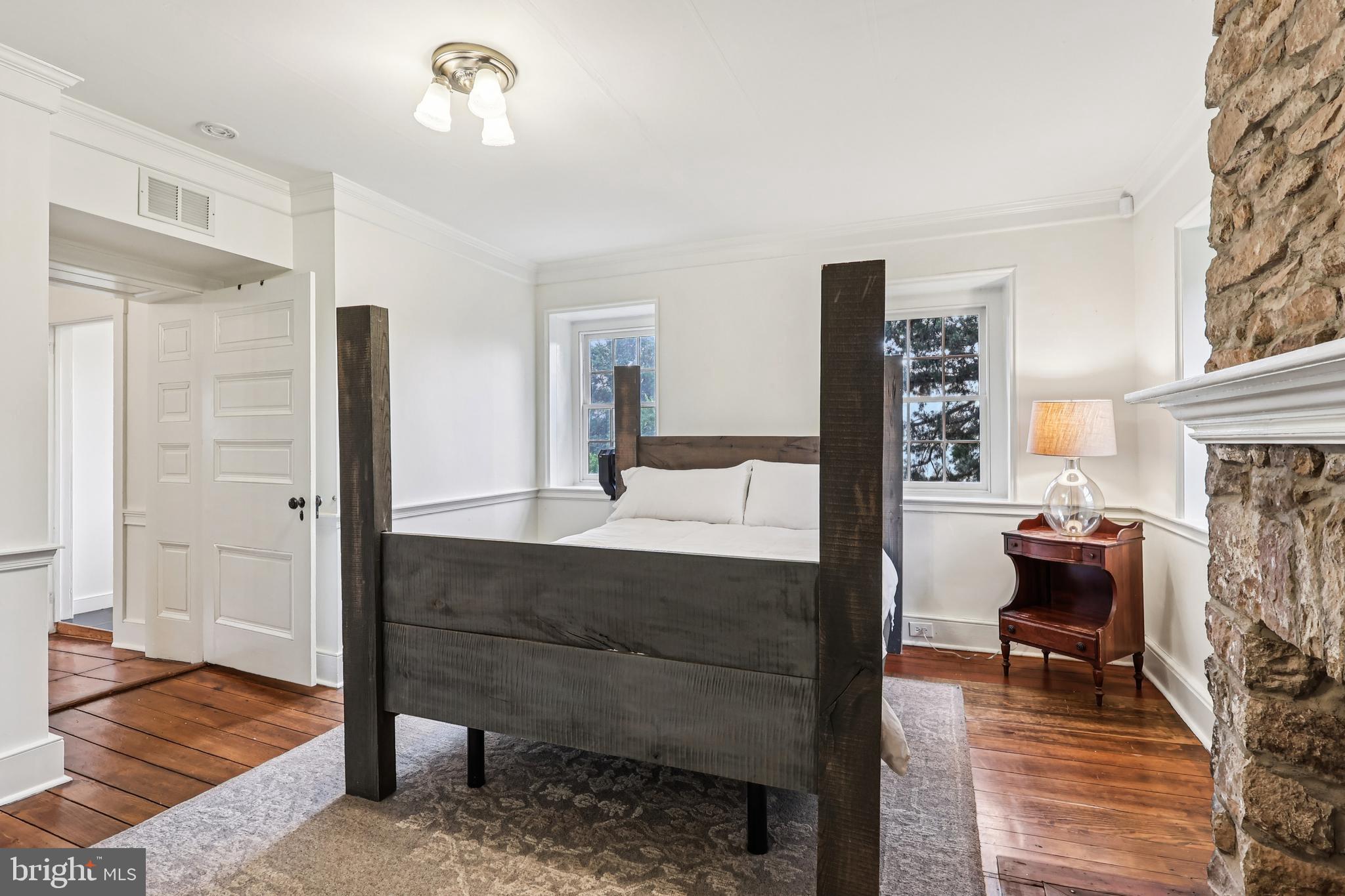 PEBBLE HILL - Residential