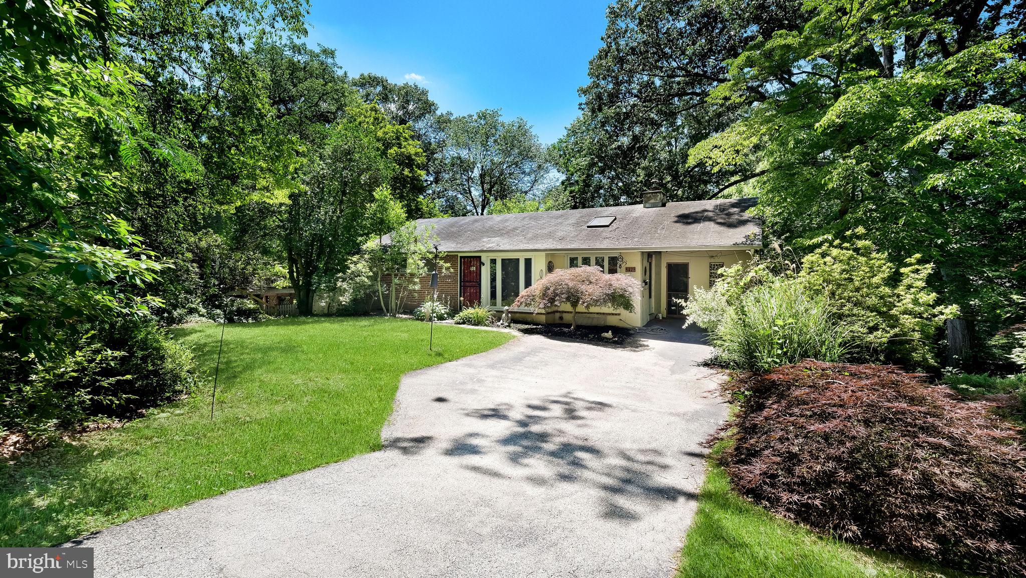 42 W RIDGE ROAD