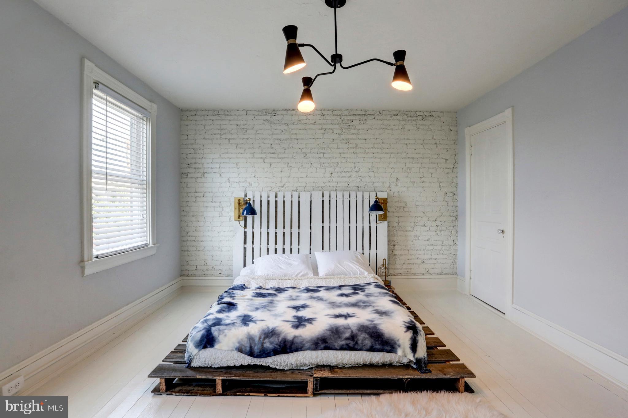 LANCASTER - Residential