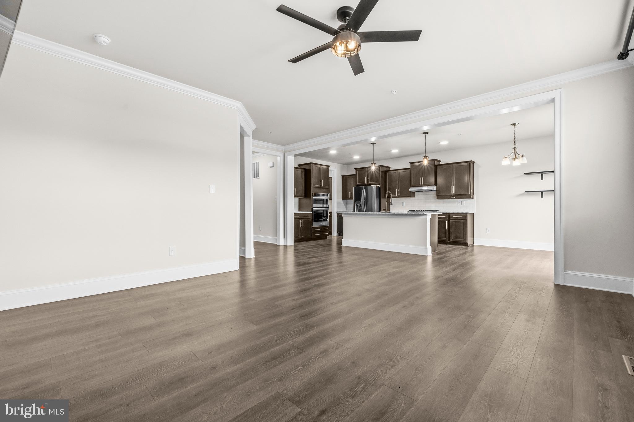 TWO RIVERS - Residential