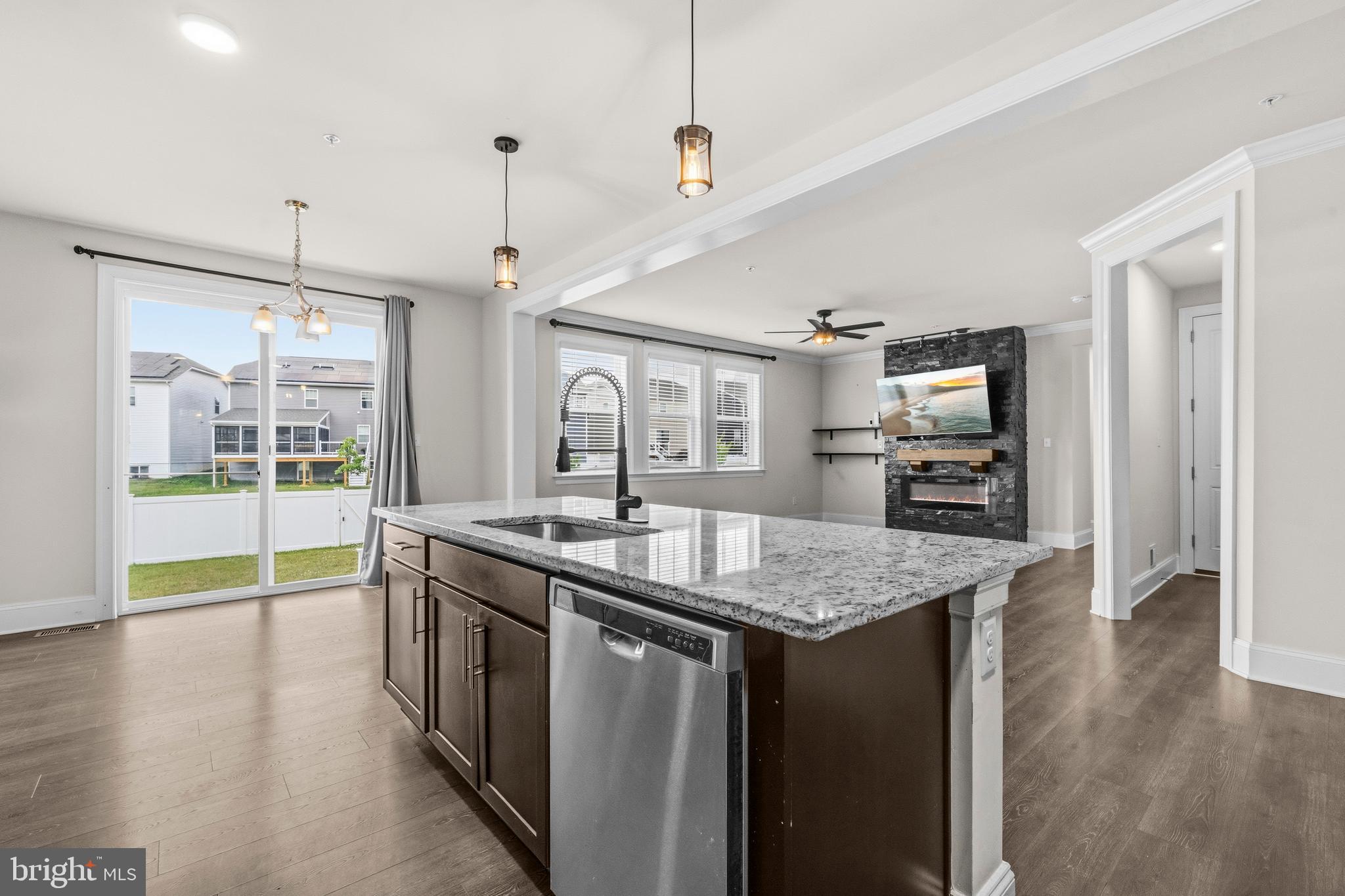 TWO RIVERS - Residential
