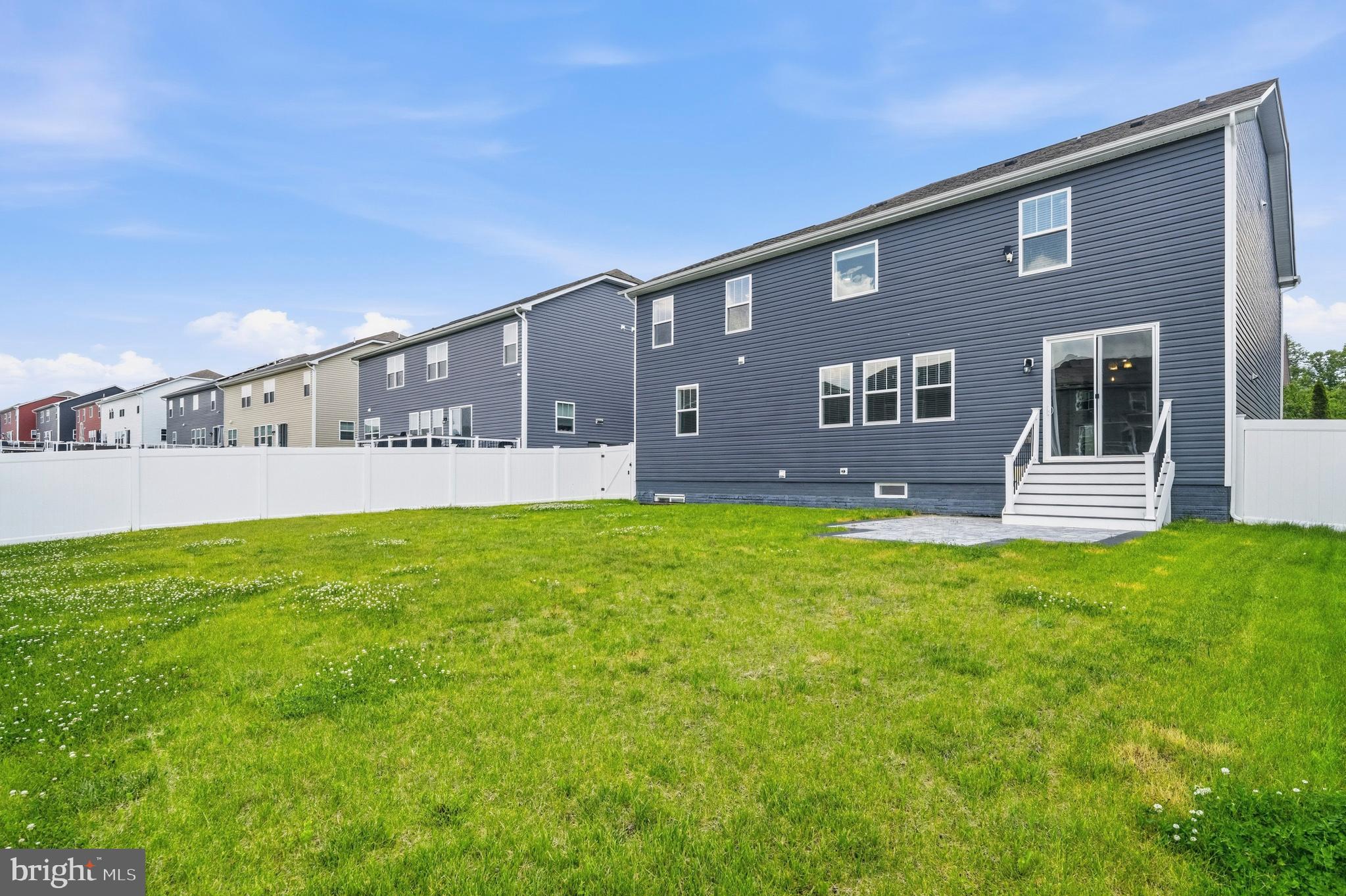 TWO RIVERS - Residential