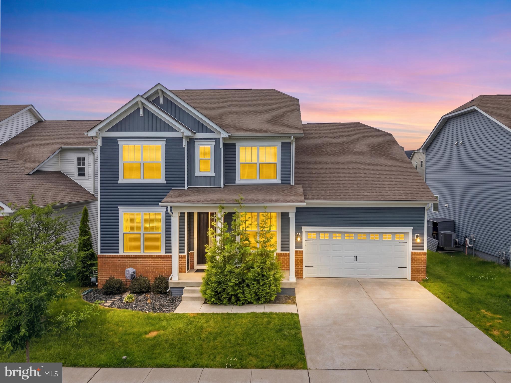 TWO RIVERS - Residential