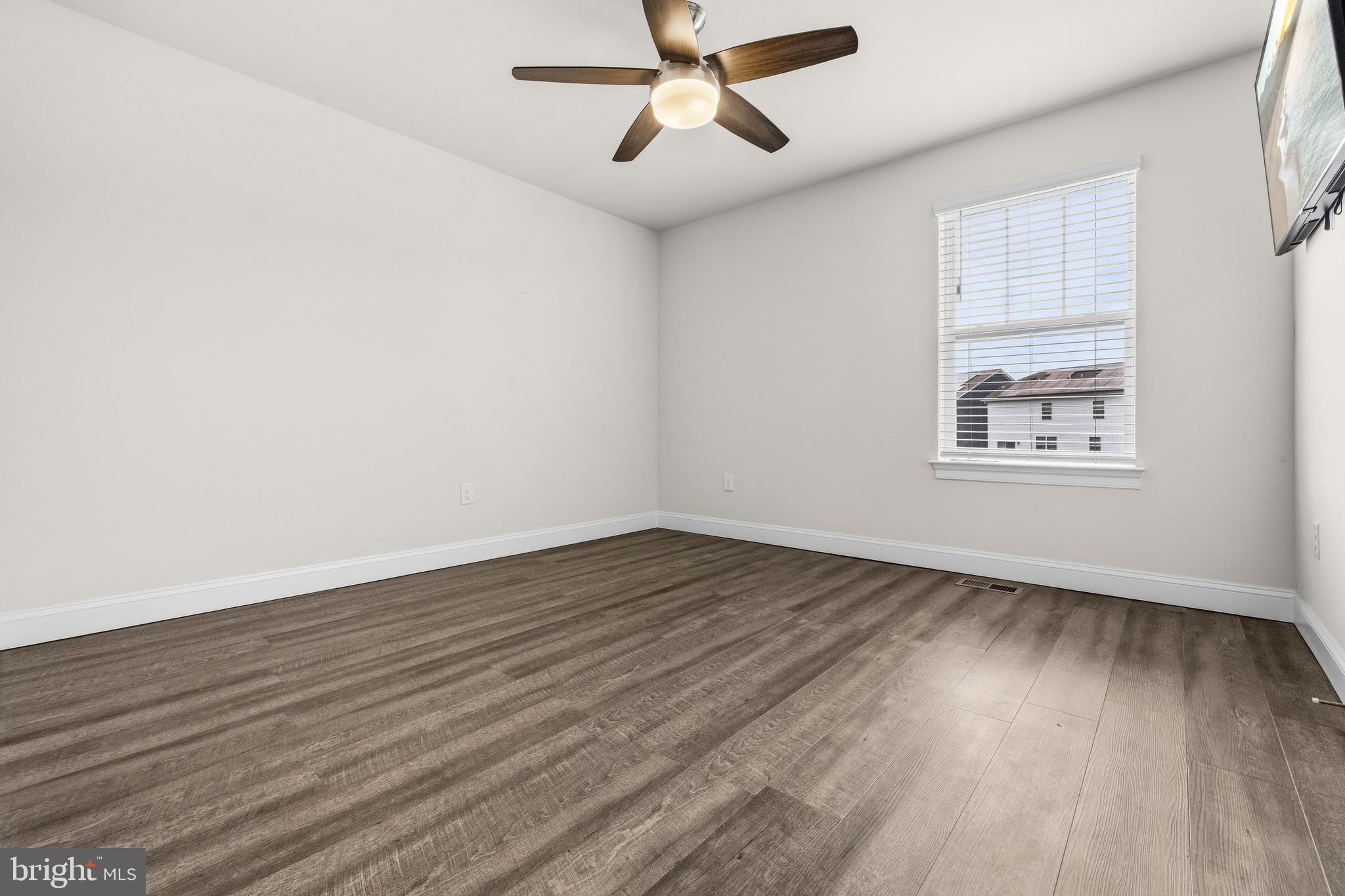 TWO RIVERS - Residential