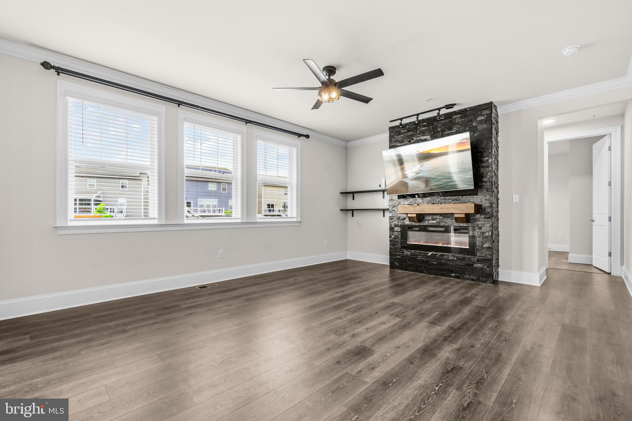 TWO RIVERS - Residential