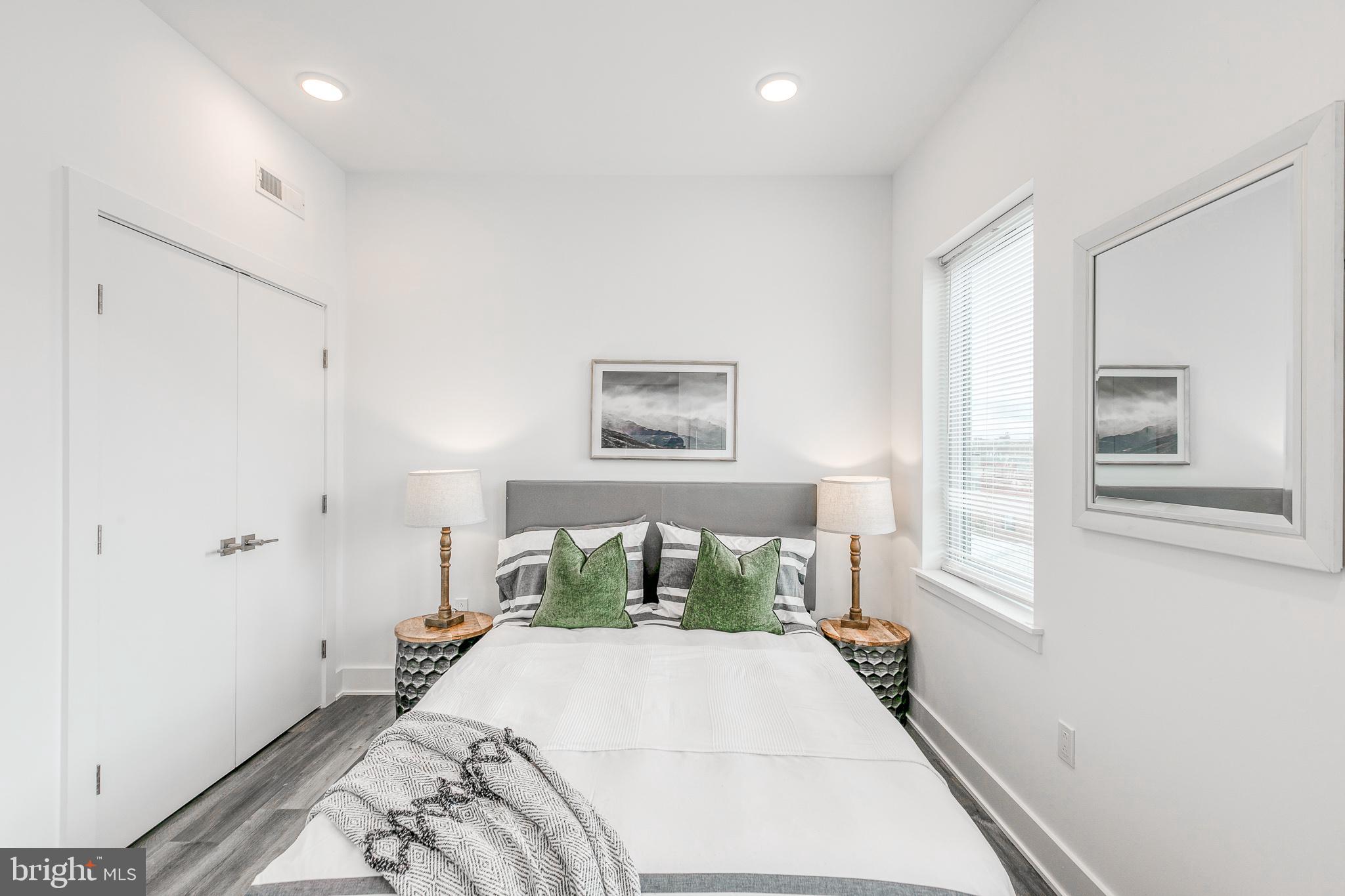 GRADUATE HOSPITAL - Residential Lease