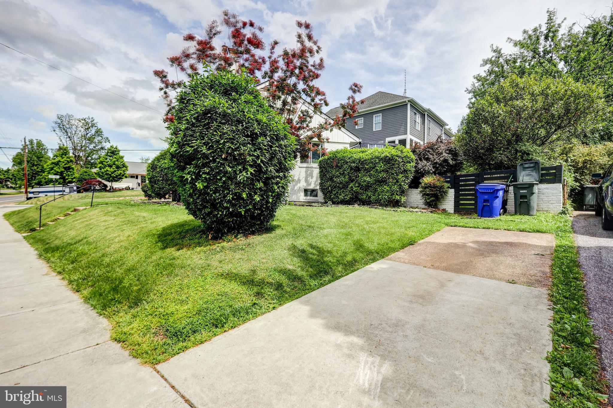 2013 PATRICK HENRY DRIVE