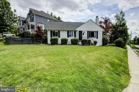 2013 Patrick Henry Drive, Arlington, VA 22205 - MLS#: VAAR2057118