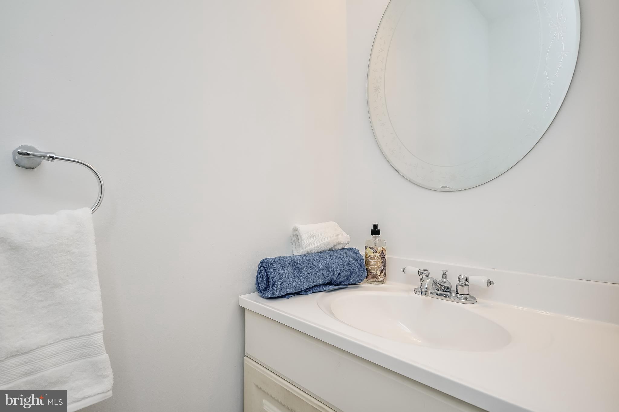 ROBIN MEADOWS - Residential