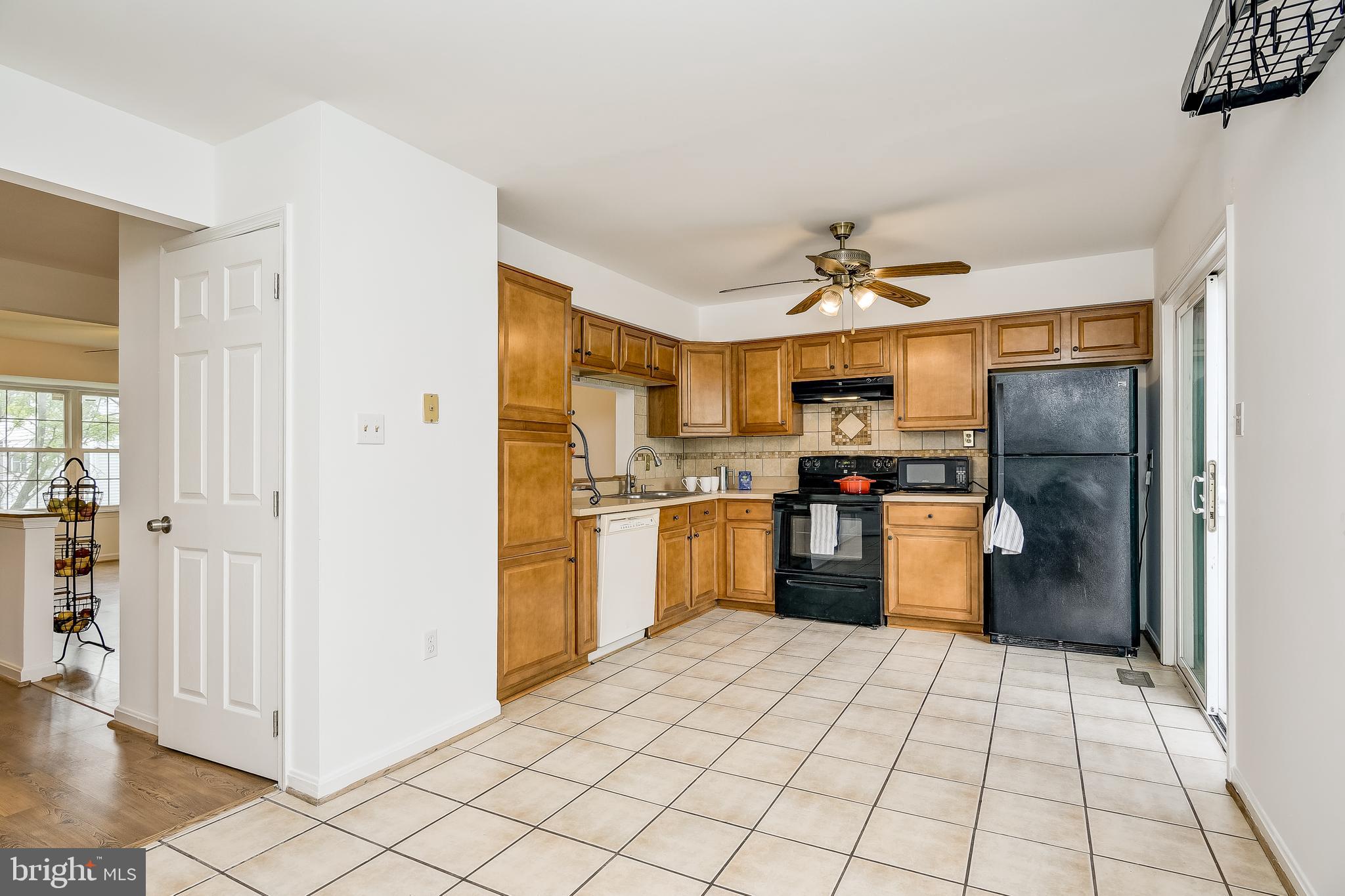 ROBIN MEADOWS - Residential