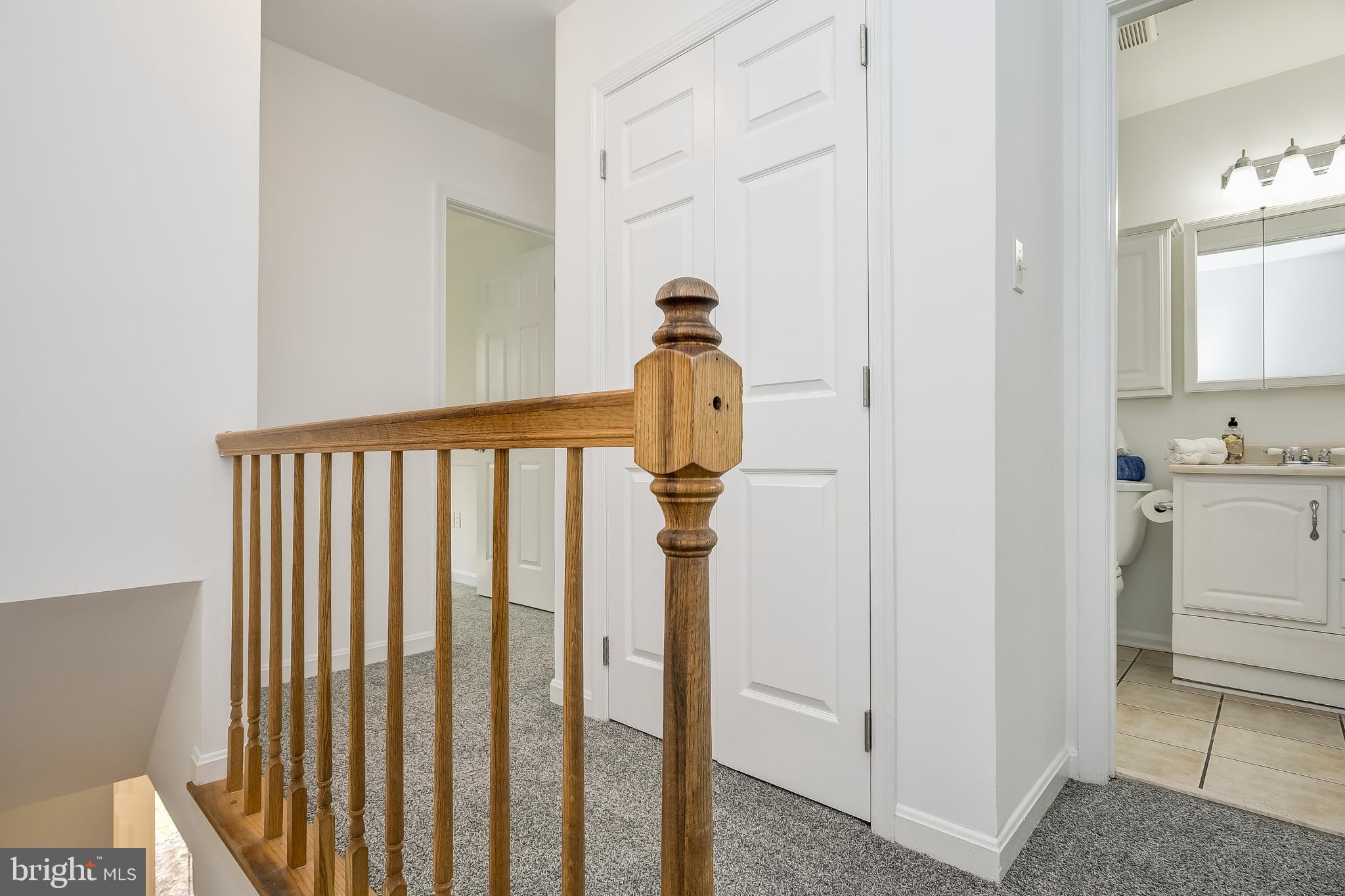 ROBIN MEADOWS - Residential