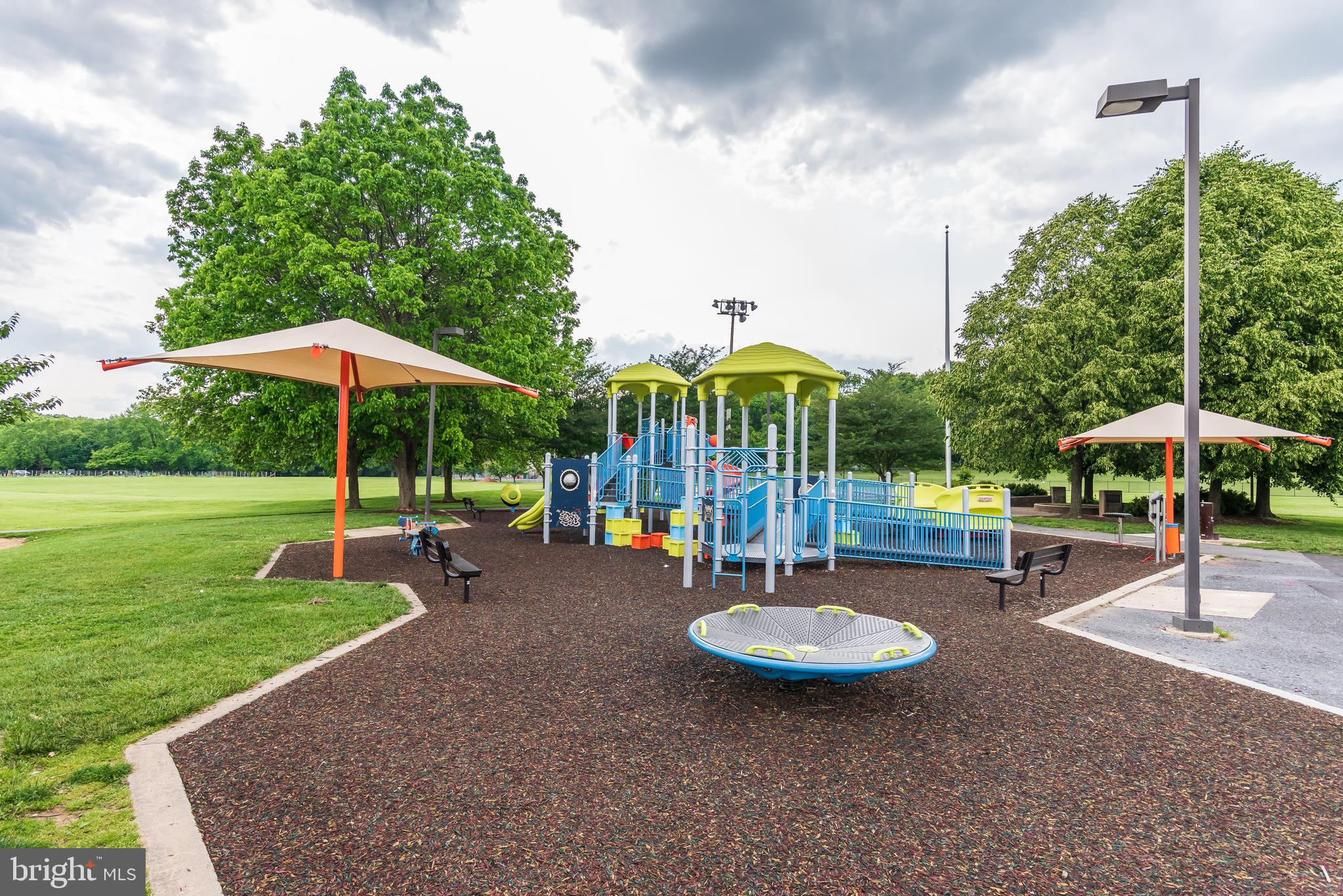 ROBIN MEADOWS - Residential