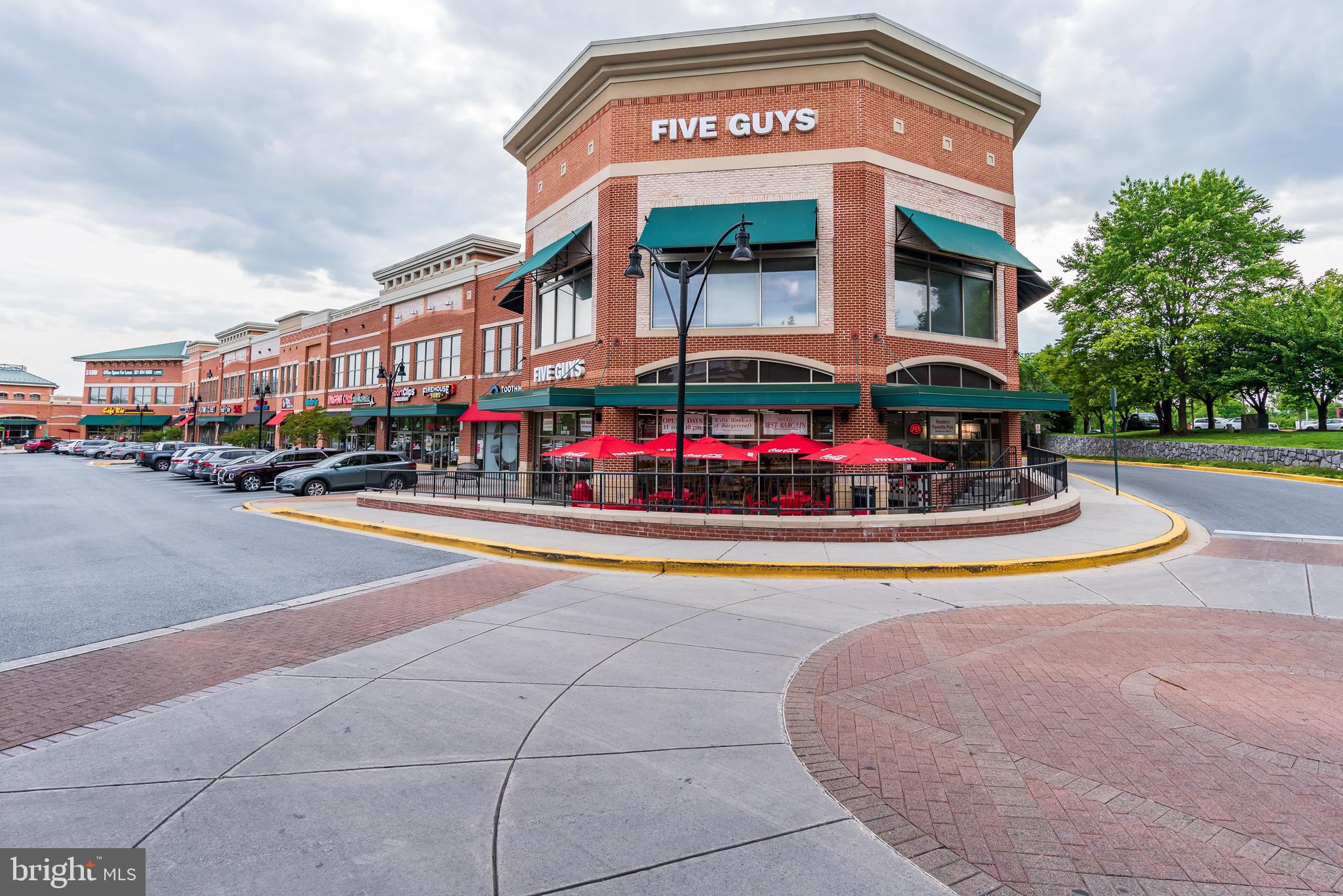 ROBIN MEADOWS - Residential